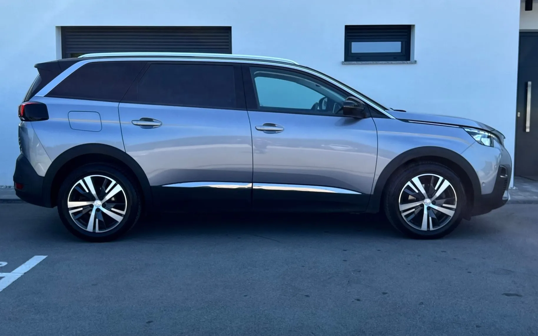 Zunanja slika - Peugeot 5008 - ALLURE+SLO+FULL LED+ALU+KEYLESS GO+HI-FI - 4