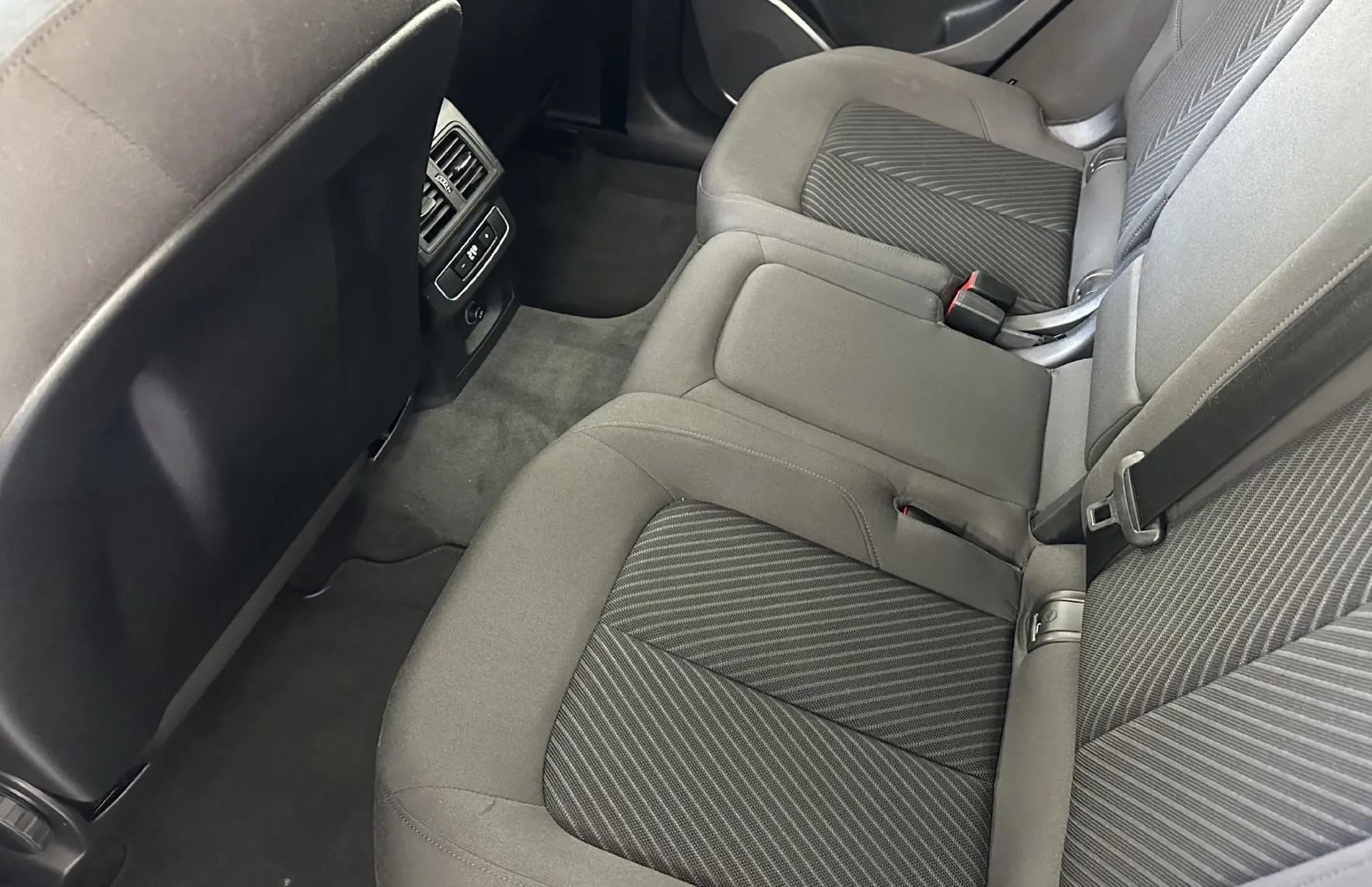 Zunanja slika - Audi Q5 - quattro 50 TFSI e S tronic.kamera.navi.led.88000km - 6
