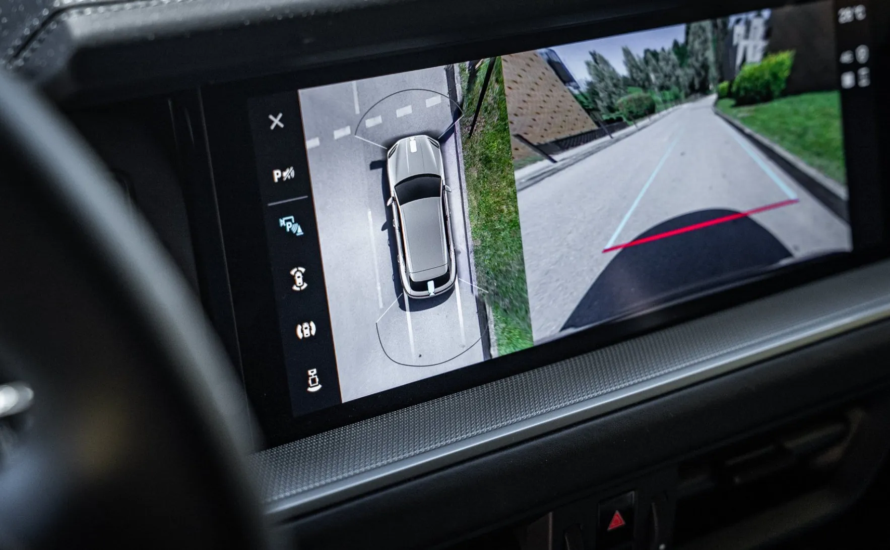Zunanja slika - Porsche Cayenne - E-Hybrid - LED - Pano - 22 COL - Zračno vzmetenje - 15