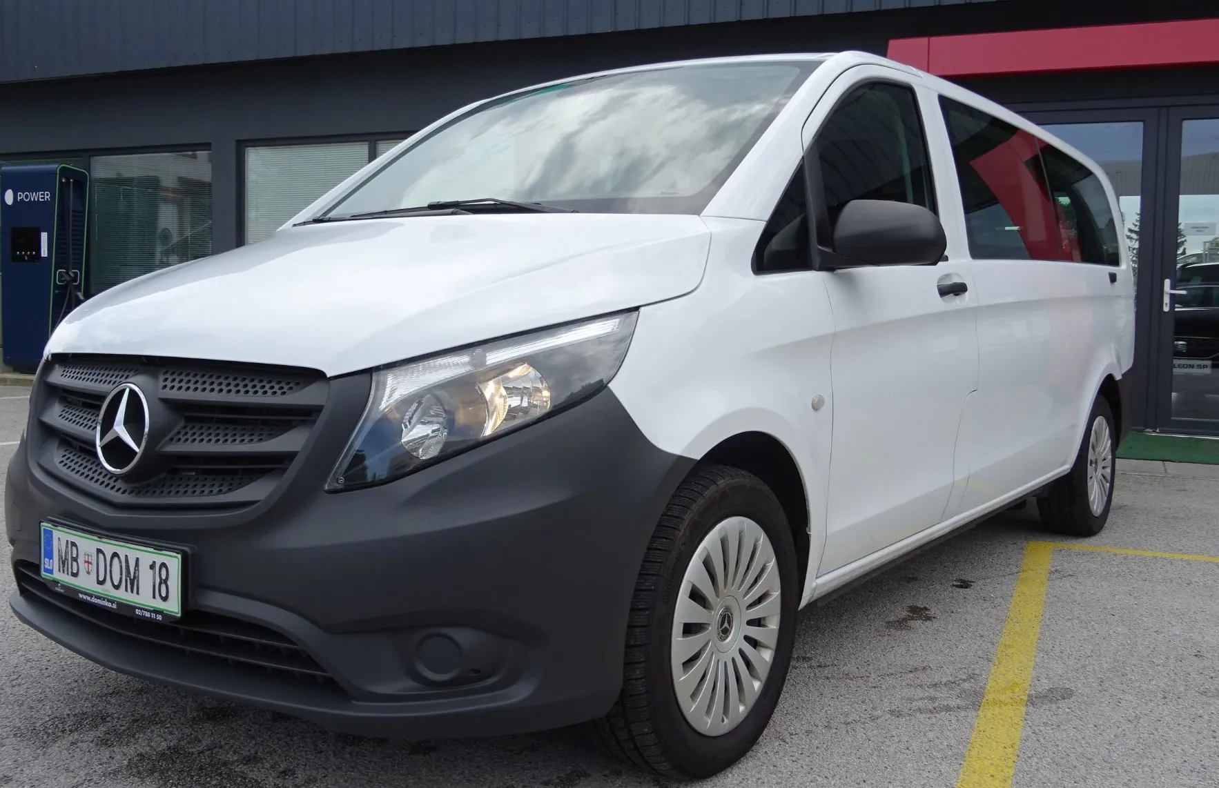 Zunanja slika - Mercedes-Benz Vito - 114 CDI - EXTRA DOLGI - 136 KM - VZRATNA KAMERA - - 1