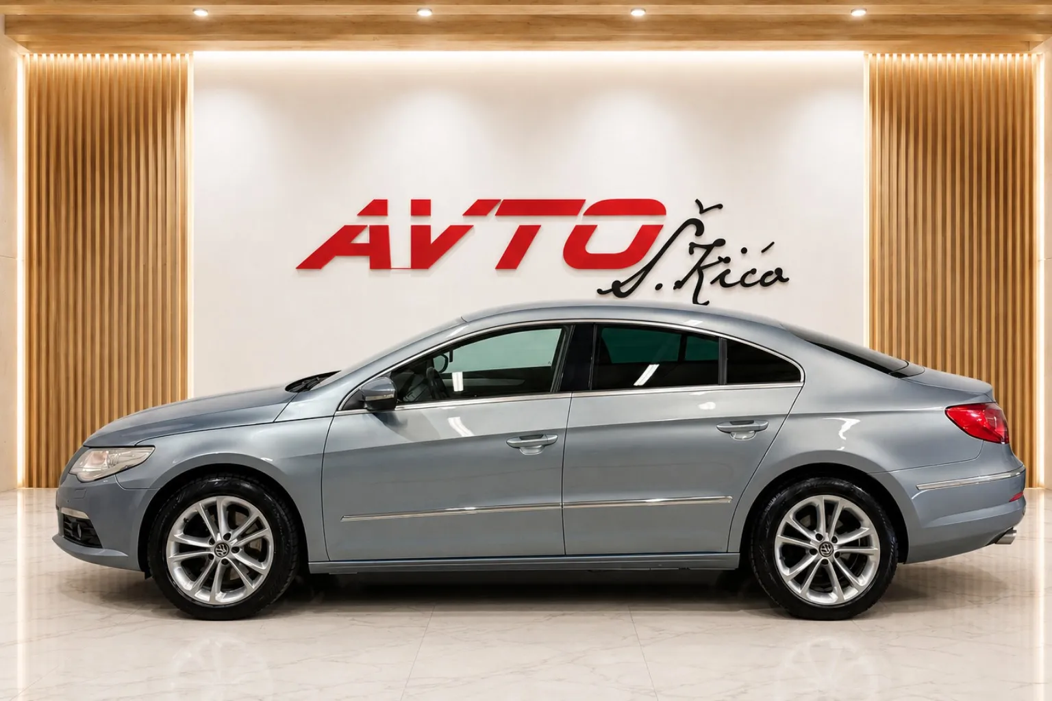 Zunanja slika - Volkswagen Passat CC - 2.0 TDI-BI-XENON-SPORT LINE-ALU-CROM-PDC-TEMPOMAT. - 3