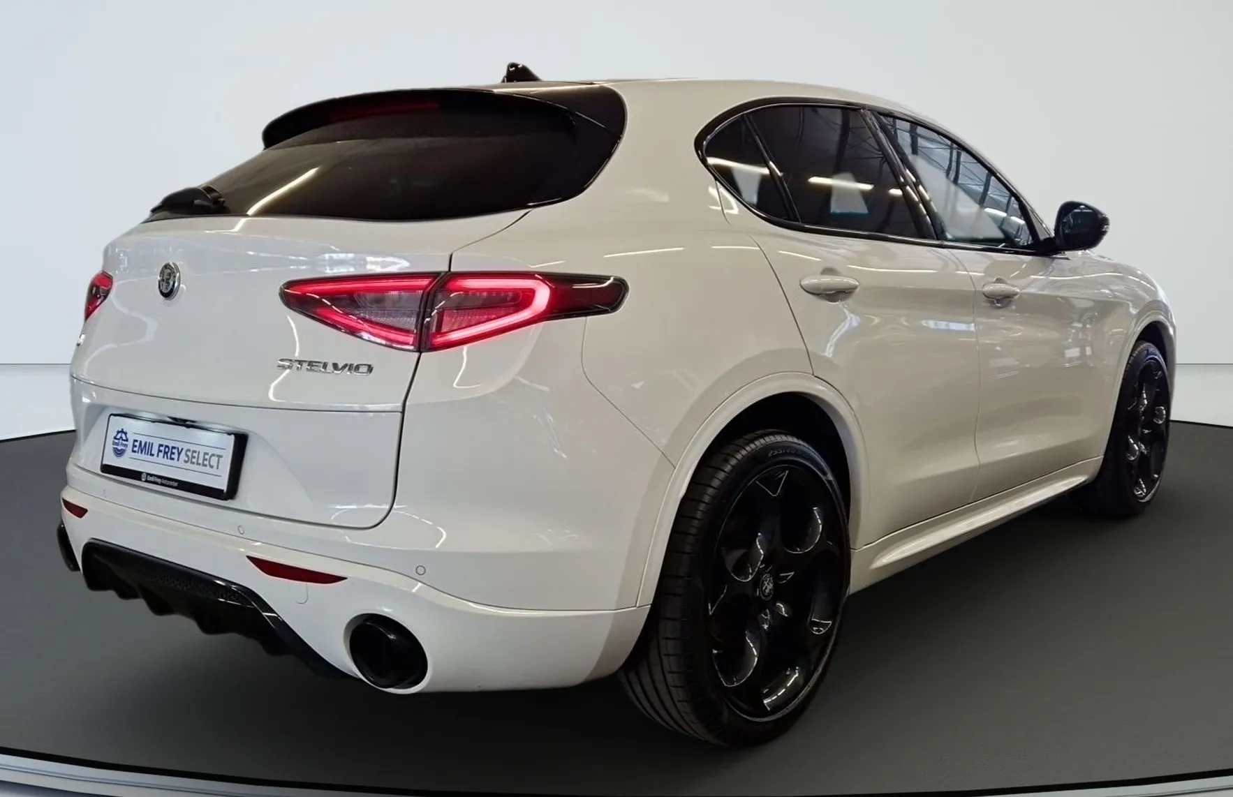 Zunanja slika - Alfa Romeo Stelvio - Q4 2.0 Turbo 16v 280 AT8 Q4 - 3