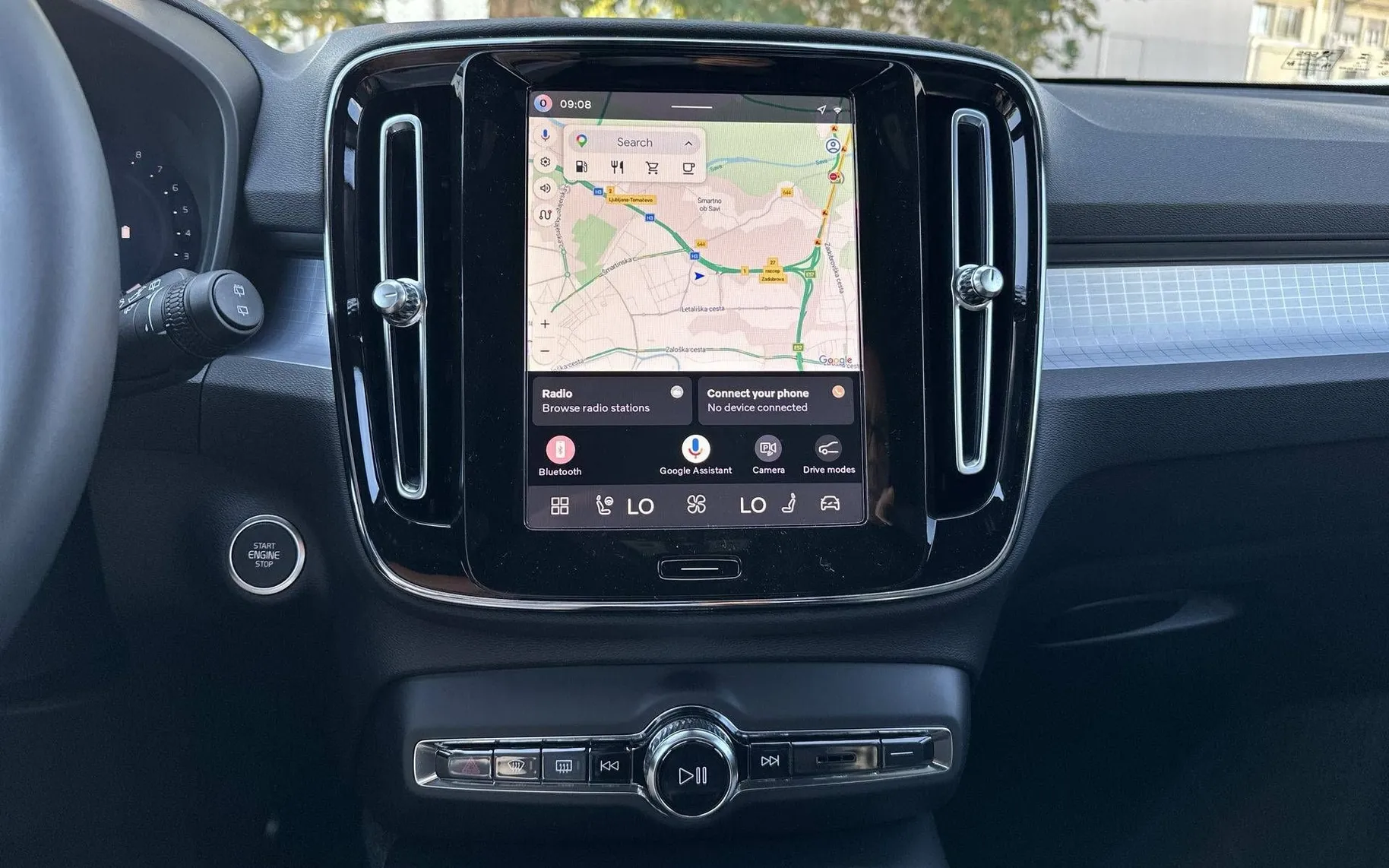 Notranja slika - Volvo XC40 - B3P Core Avt. - 16