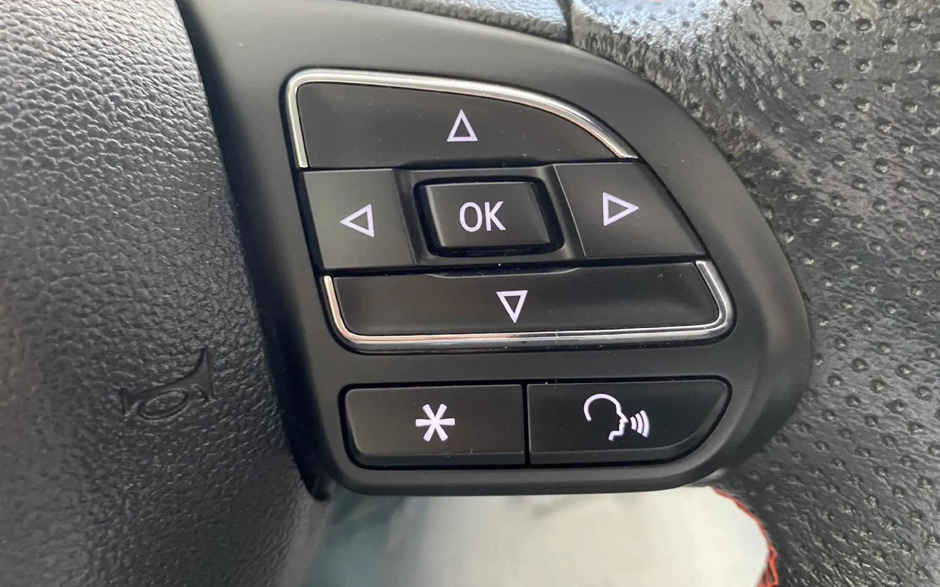 Notranja slika - MG ZS EV - d Luxury 5d 130kW.NEMŠKI.LED.NAVI.KAMERA. - 12