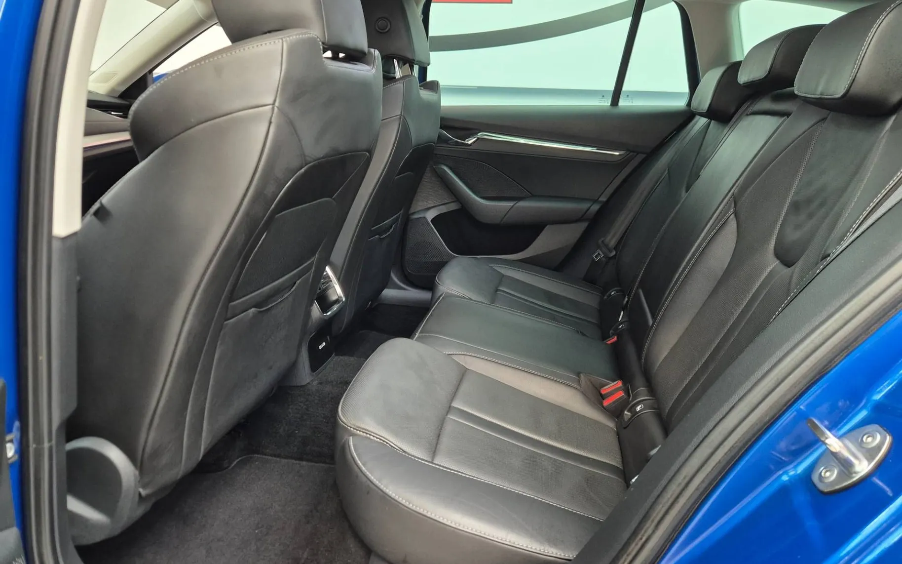 Zunanja slika - Škoda Octavia - Combi 2.0 TDI Style DSG... - 6