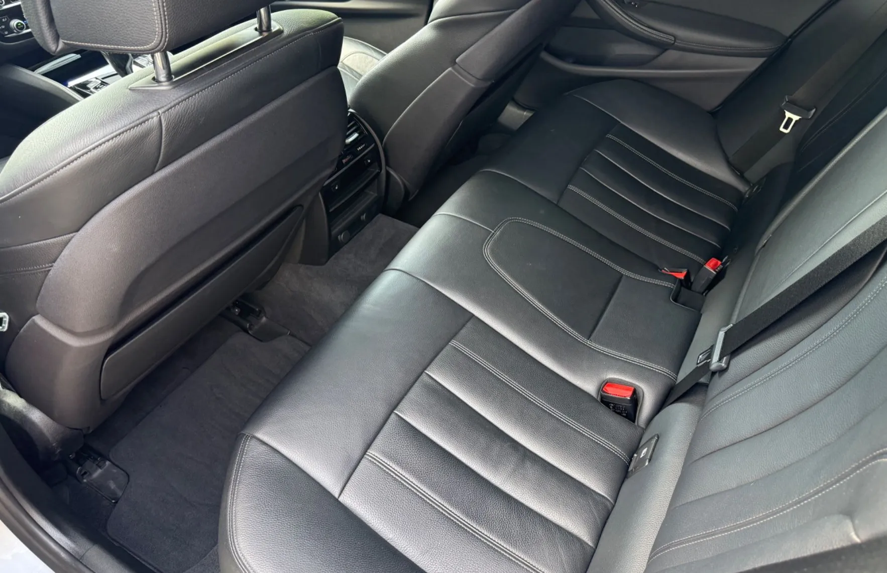 Zunanja slika - BMW Serija 5 - Touring: 520i FULL LED RADAR KEYLESS PANORAMA HEAD-UP KA - 14
