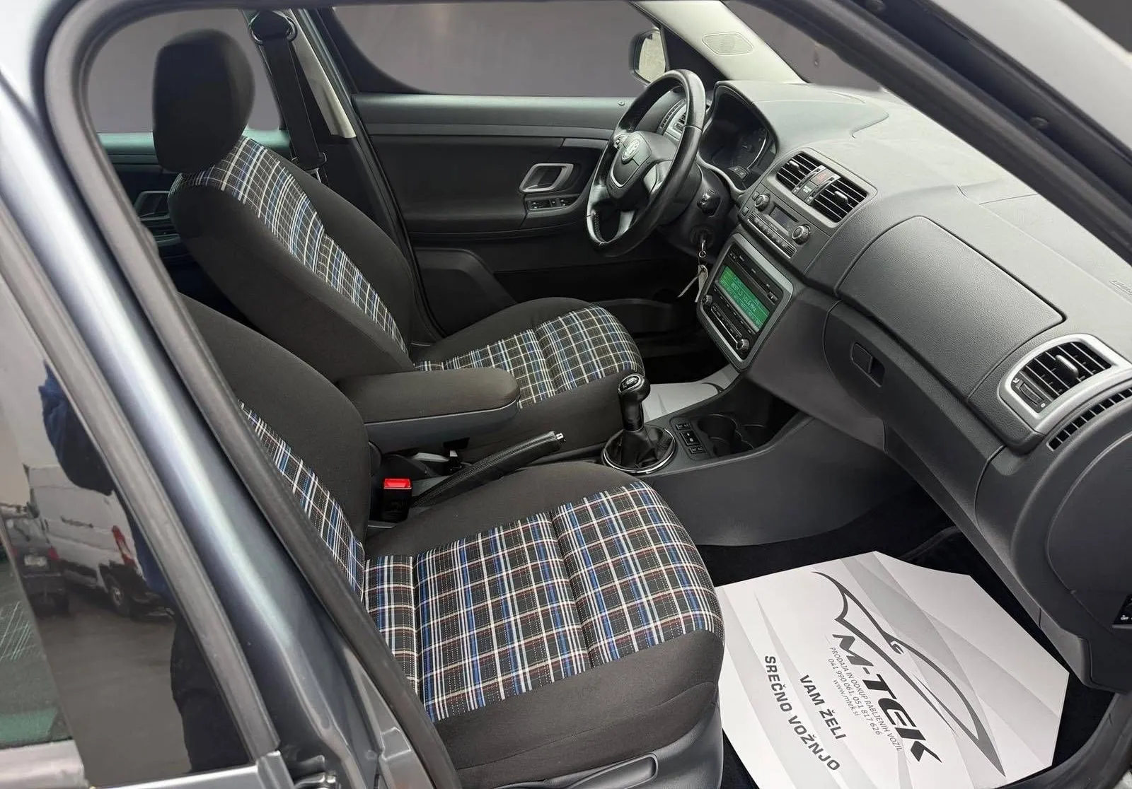 Notranja slika - Škoda Roomster - 1.6 TDI FAMILY LEPO OHRANJENA KREDIT BREZ POLOGA - 11