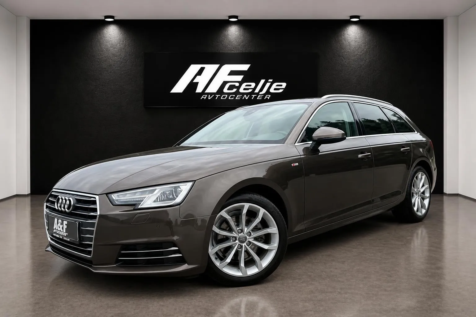 Zunanja slika - Audi A4 Avant - 2.0 TDI-AUT-XENO+LED-NAVI-LIZING ZA TUJCE-PDC - 1