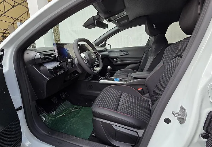 Zunanja slika - Renault Clio - 6 Techno TCE 115 2026 - 8