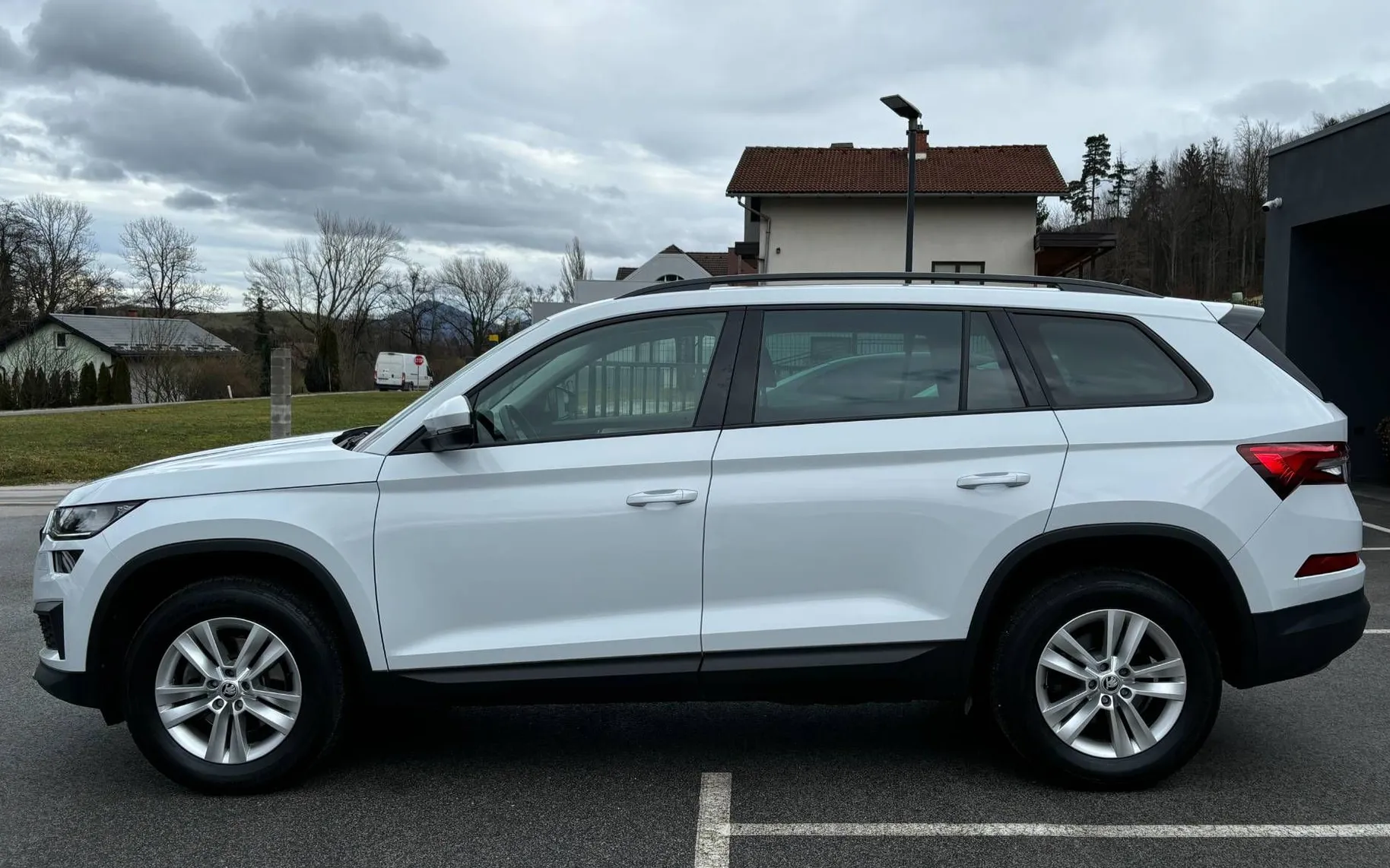 Zunanja slika - Škoda Kodiaq - Ambition 2.0 TDI DSG FUL LED-KAMERA-NAVI-ACC - 5