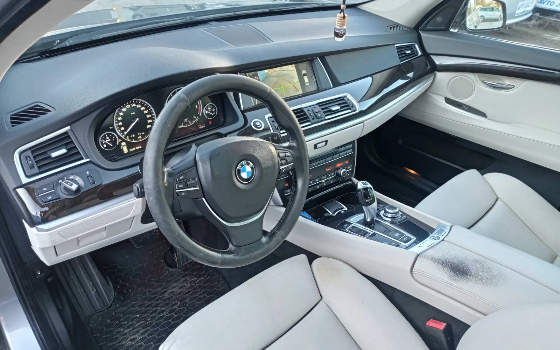 Zunanja slika - BMW Serija 5 - 530d PANORAMA.KAMERA.VSA MOŽNA OPREMA - 10