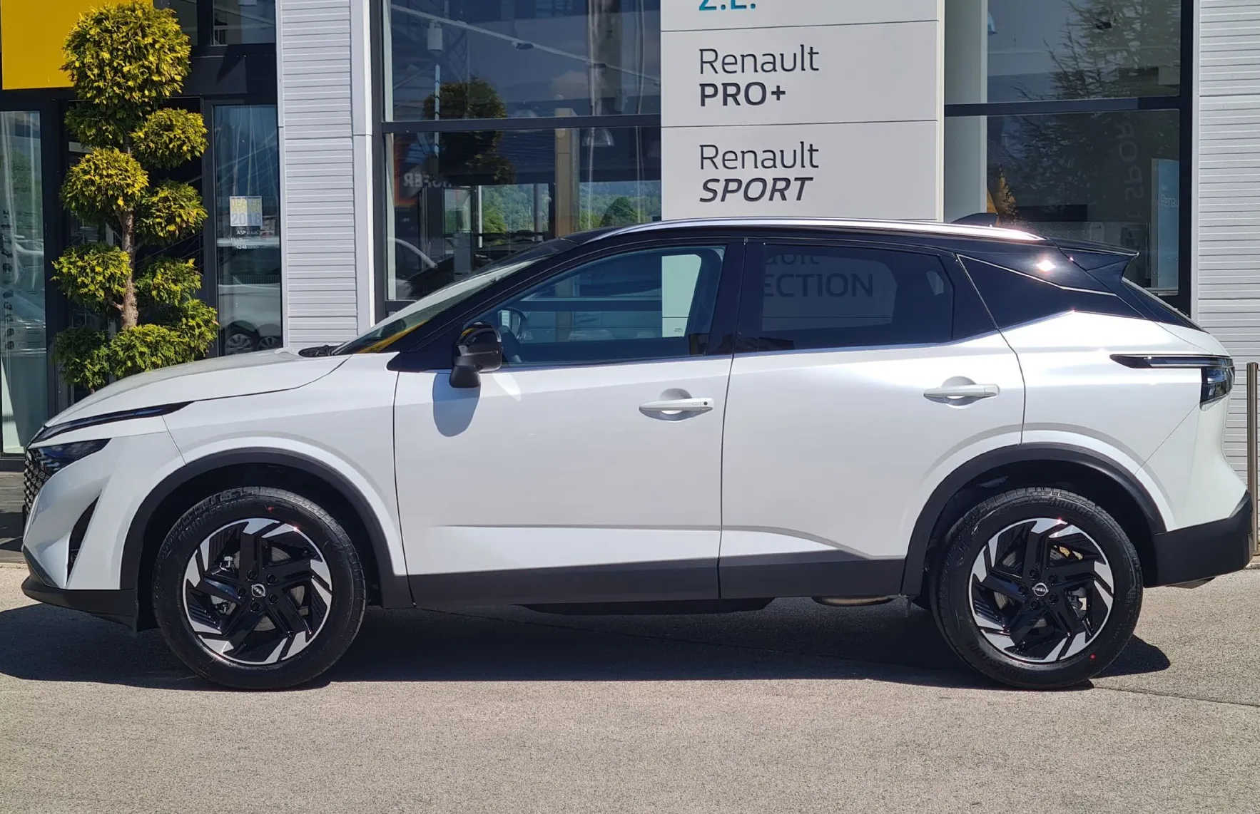 Zunanja slika - Nissan Qashqai - 1.3 DIG-T M.Hyb.158 2WD X-Tr. N-CONNECTA - 5