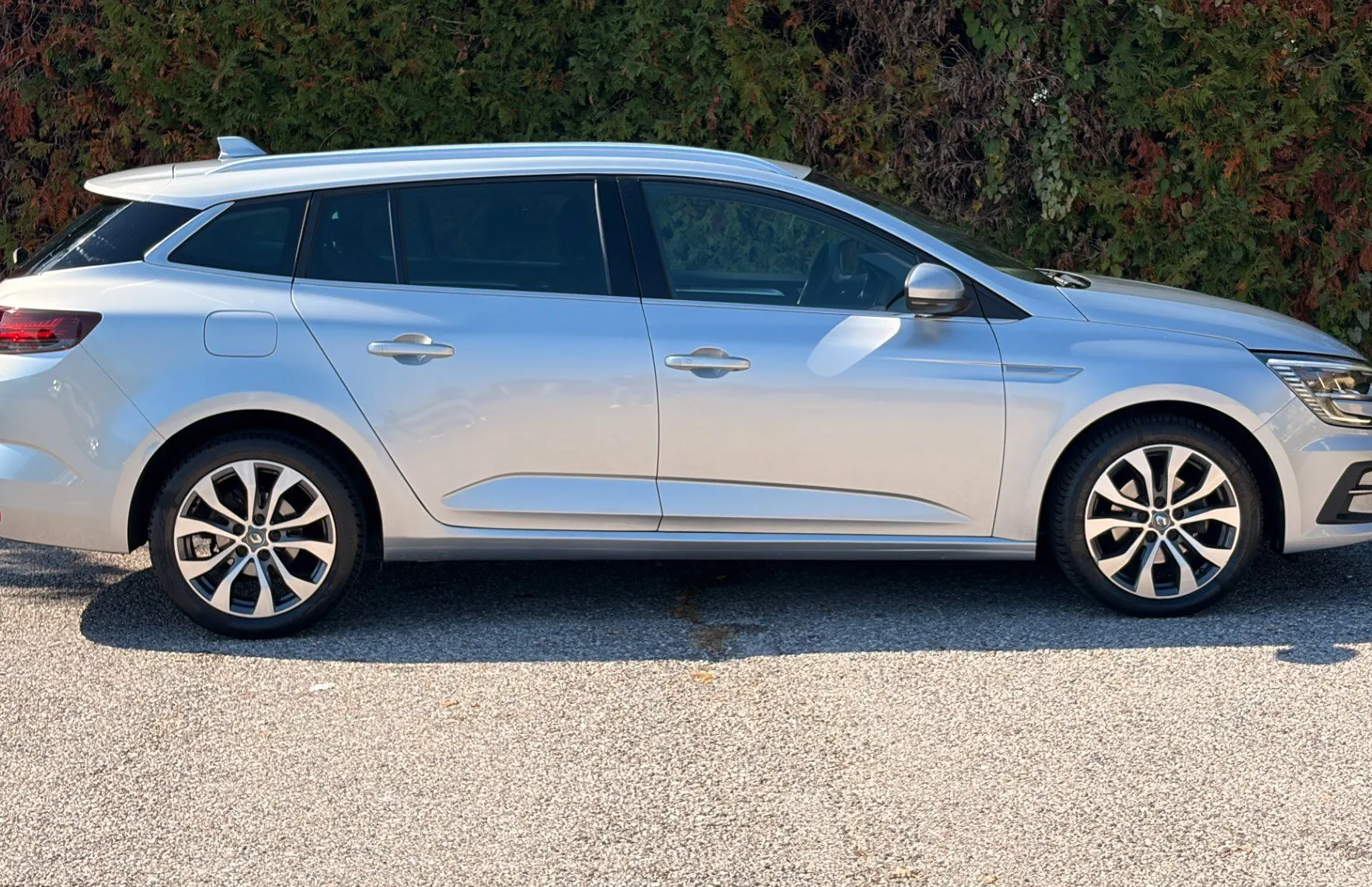 Zunanja slika - Renault Mégane - Megane Grandtour TCe 140 Techno - 4