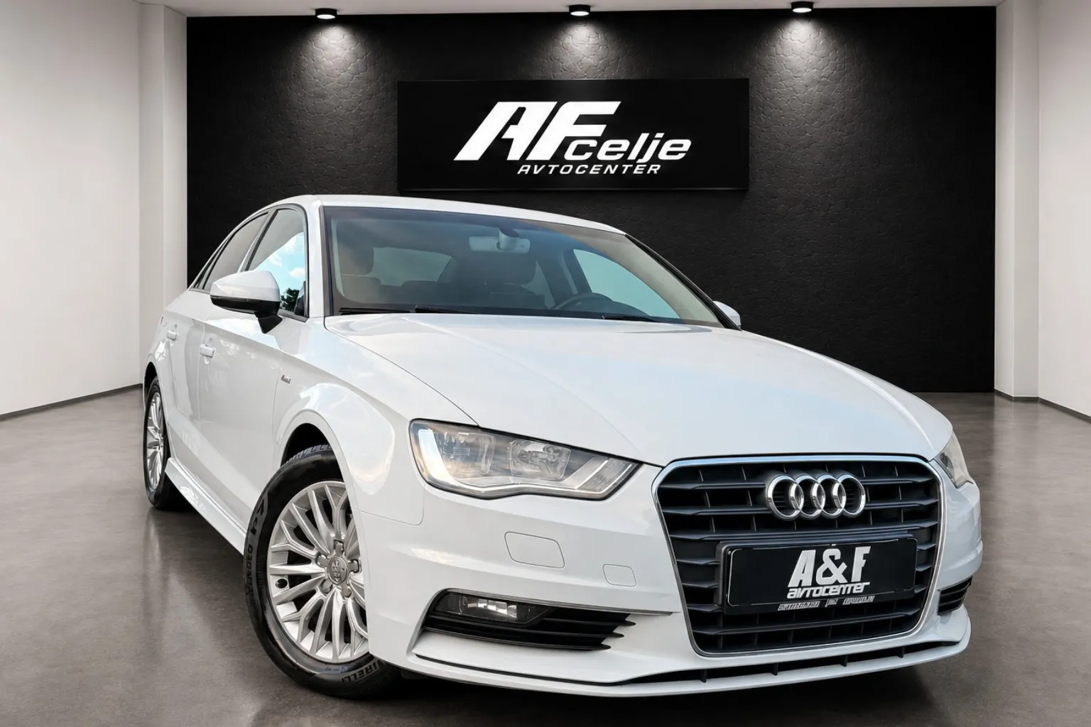 Zunanja slika - Audi A3 - 1.6 TDI-LIMO-NAVI-LIZING ZA TUJCE-PDC-TEMPOMAT- - 3