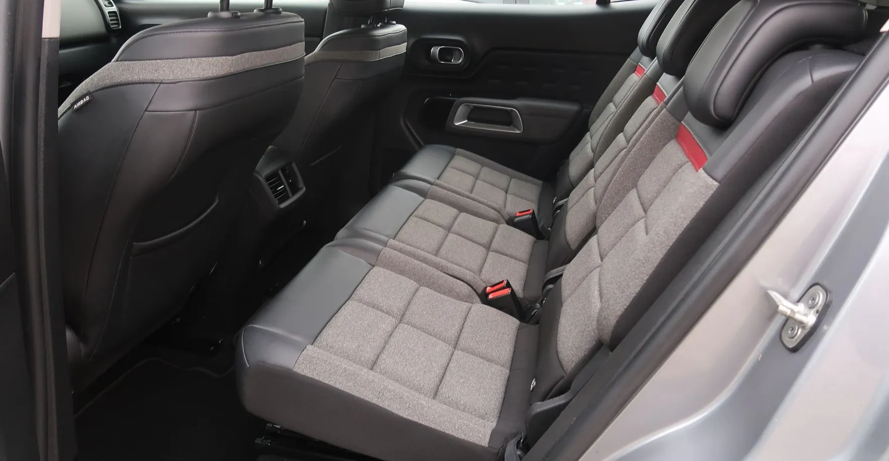 Zunanja slika - Citroën C5 Aircross - BUSINESS BlueHDi 130 EAT8-NAVI-ALU-PDC-VIRTUAL-LED - 12