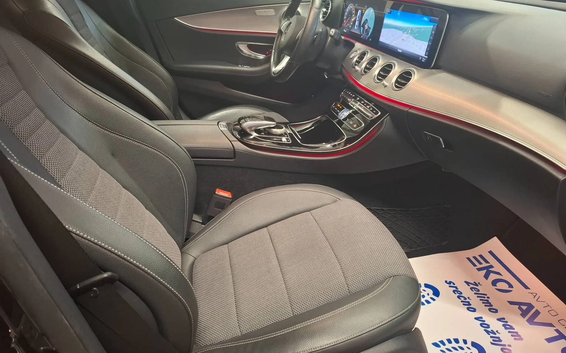Notranja slika - Mercedes-Benz E-Razred - E 220 d SAMO 83000KM-1LASTNIK-SLO-FUL LED-ALU 20 - 8