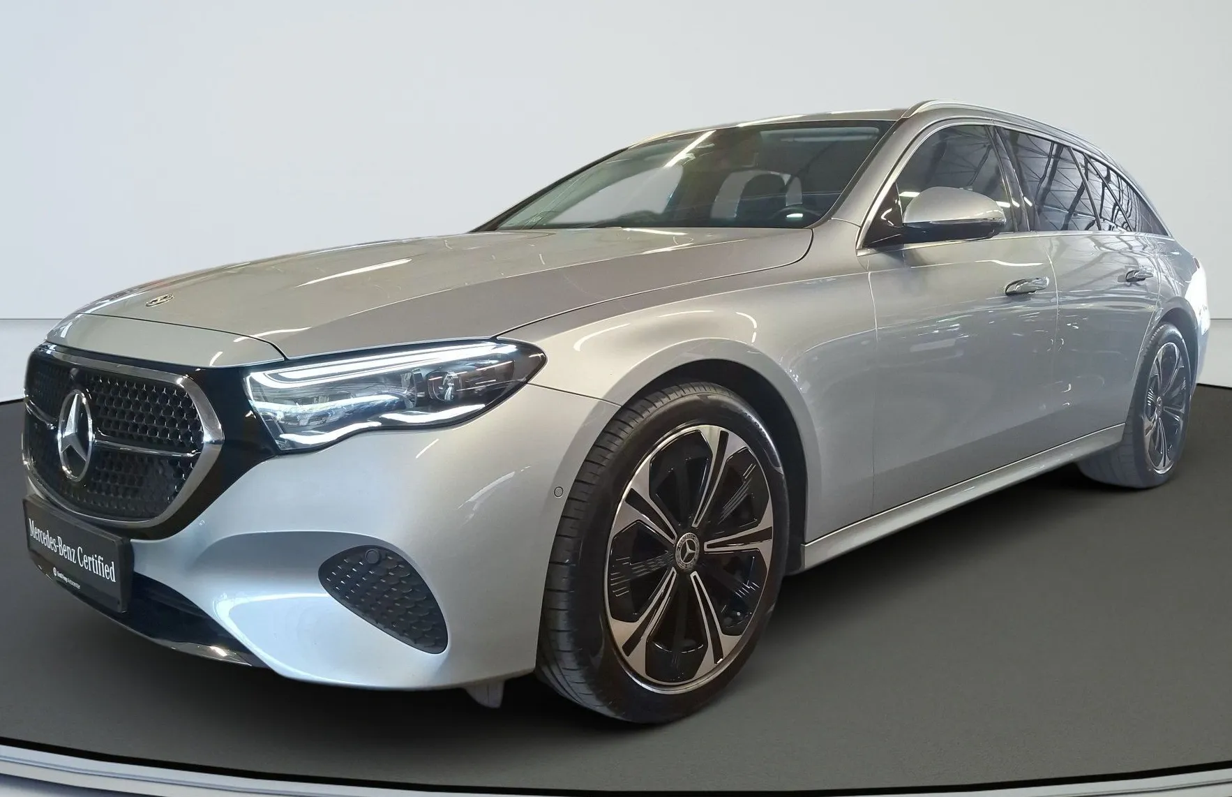 Zunanja slika - Mercedes-Benz E-Razred - E 300 e T Avantgarde Avt. - 1