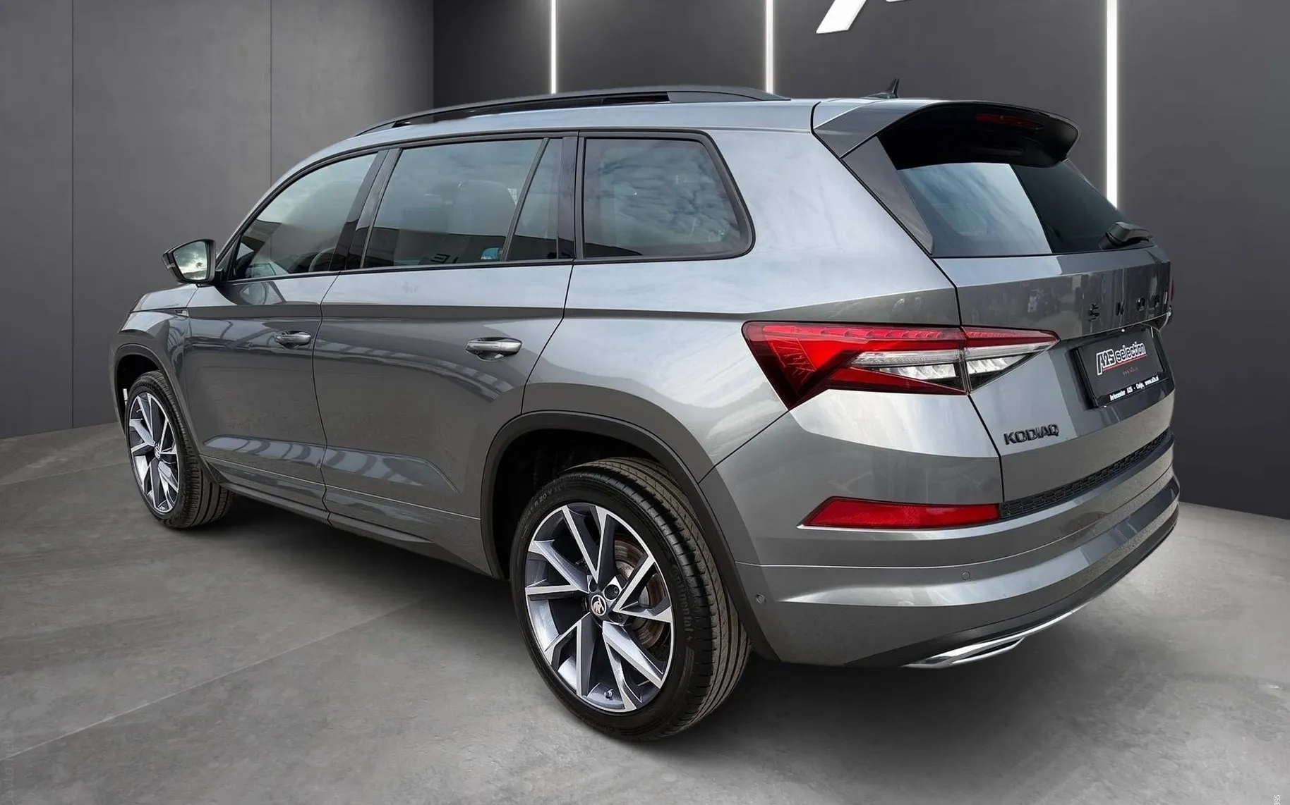 Zunanja slika - Škoda Kodiaq - Sportline 2.0 TDI 110kW DSG-Panorama-Matrix-Usnje - 4