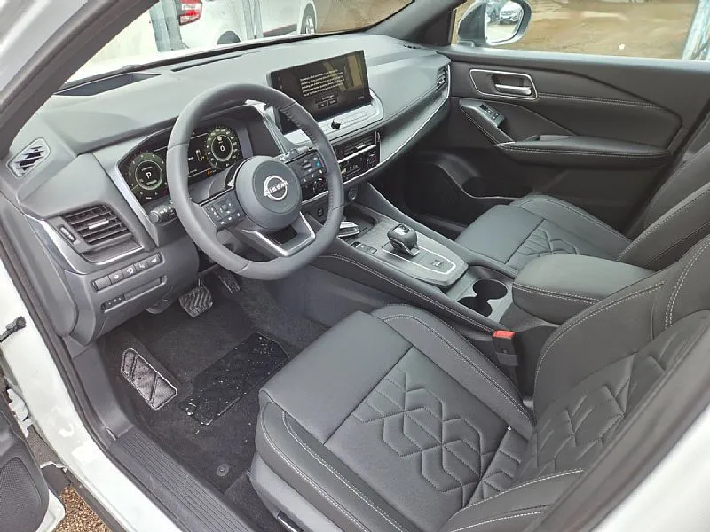 Zunanja slika - Nissan Qashqai - 1.3 DIG-T MHEV Tekna X-Tronic BREZ PANORAME - 9