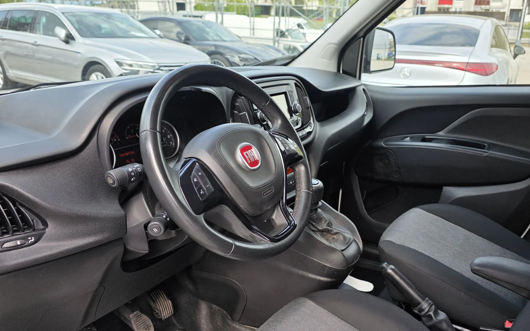 Zunanja slika - Fiat Doblo - 1,6 Multijet 16V Eas yN1 TEMP KAMERA KLJUKA NAVI KLIMA - 7