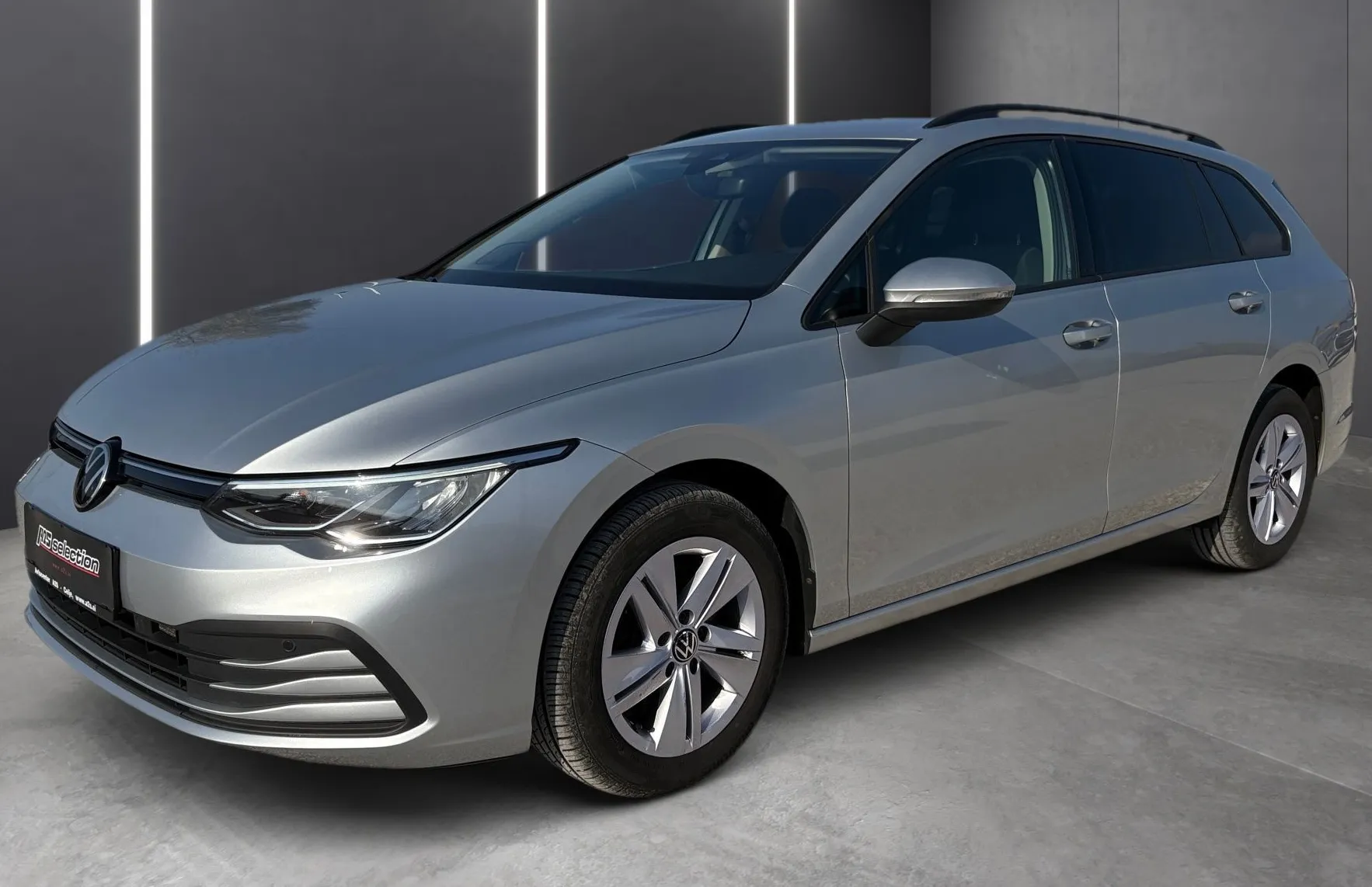 Zunanja slika - VW Golf - Variant 2.0 TDI DSG Life - 1