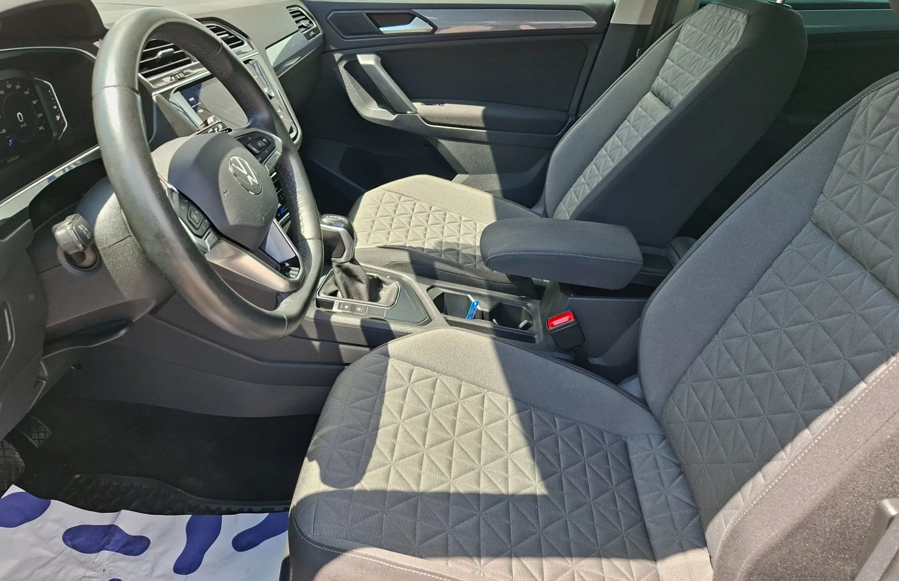 Zunanja slika - VW Tiguan - 2.0 TDI BMT Elegance DSG - 7