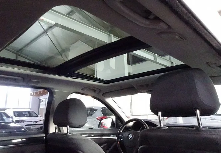 Zunanja slika - BMW Serija 5 - Touring: 520d AUT. PANORAMA KLJUKA - FINANCIRANJE - LEAN - 9