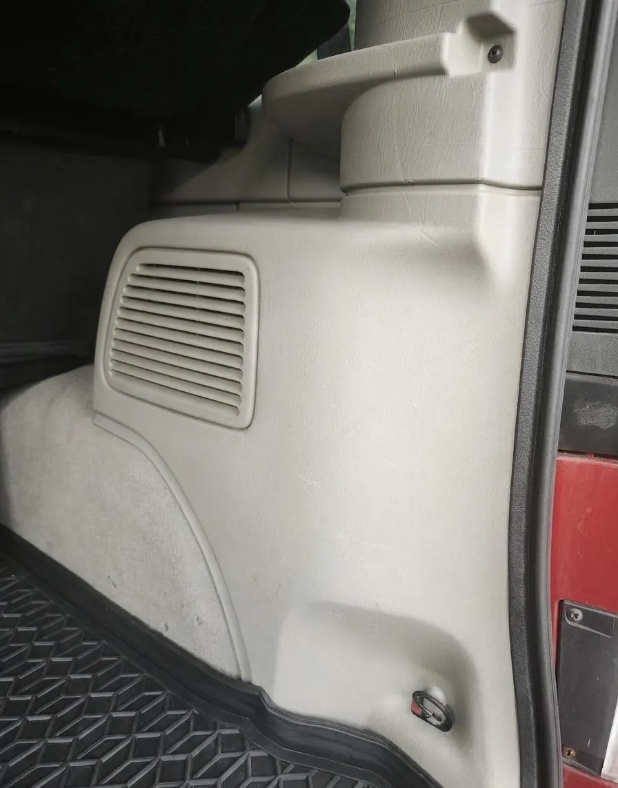 Slika poškodbe - Renault Trafic - Passanger - 28