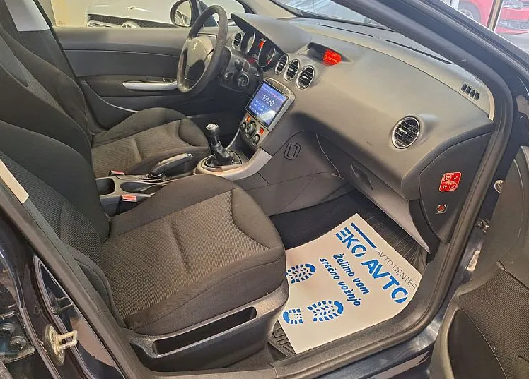 Zunanja slika - Peugeot 308 - 1.6 HDI LED-NAVI-TV-AUT. KLIMA-KREDIT BREZ POLOG - 7