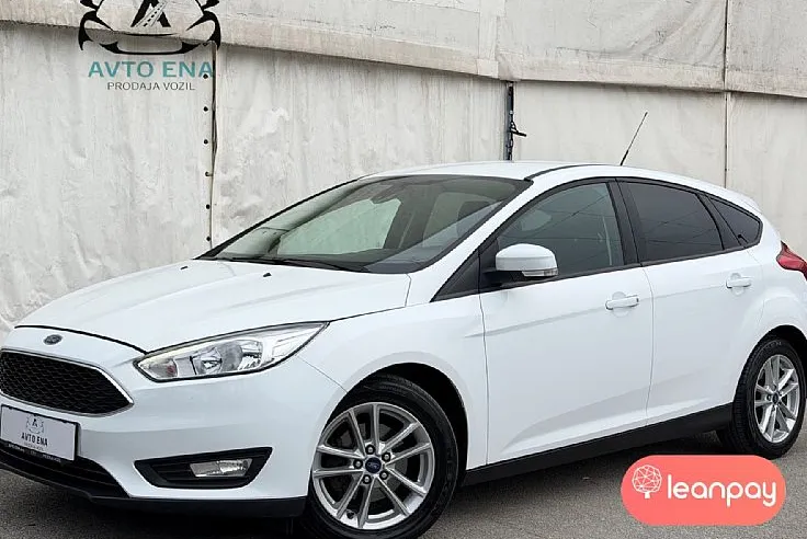 Zunanja slika - Ford Focus - 1.0 Style - LED - ALU16 - SLOVENSKI - TEMP - KLIMA - 1