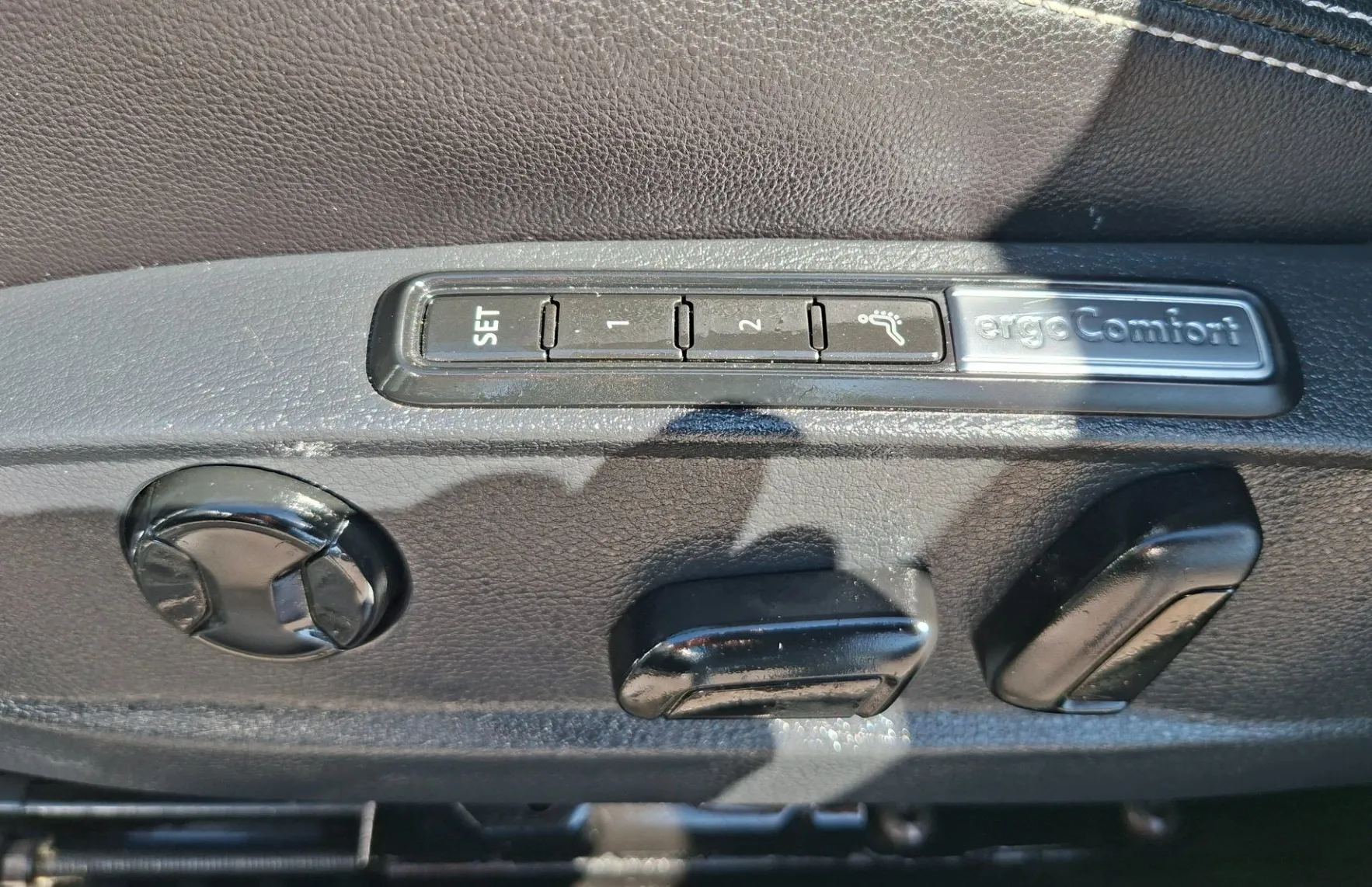 Zunanja slika - Volkswagen Passat - 4motion 2.0 TDI Elegance DSG kupljen v SLO - 12