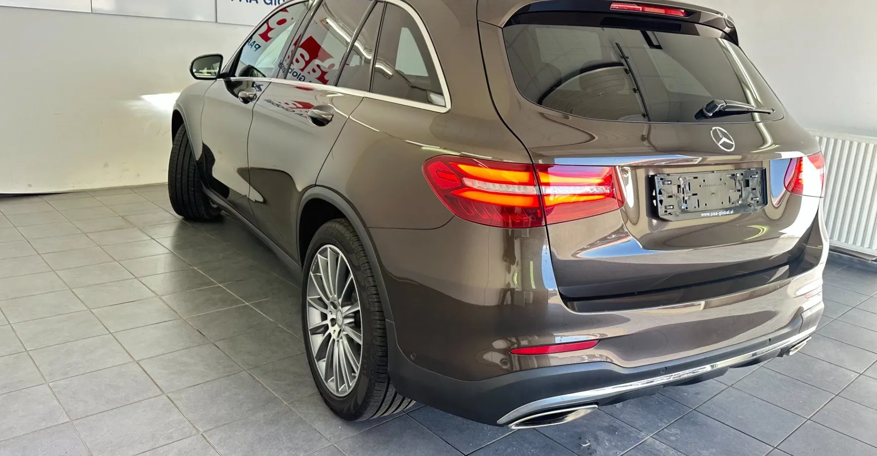Zunanja slika - Mercedes-Benz GLC-Razred - GLC 250 4MATIC AMG Avt.NEMŠKI.KAMERA.NAVI.USNJE - 14