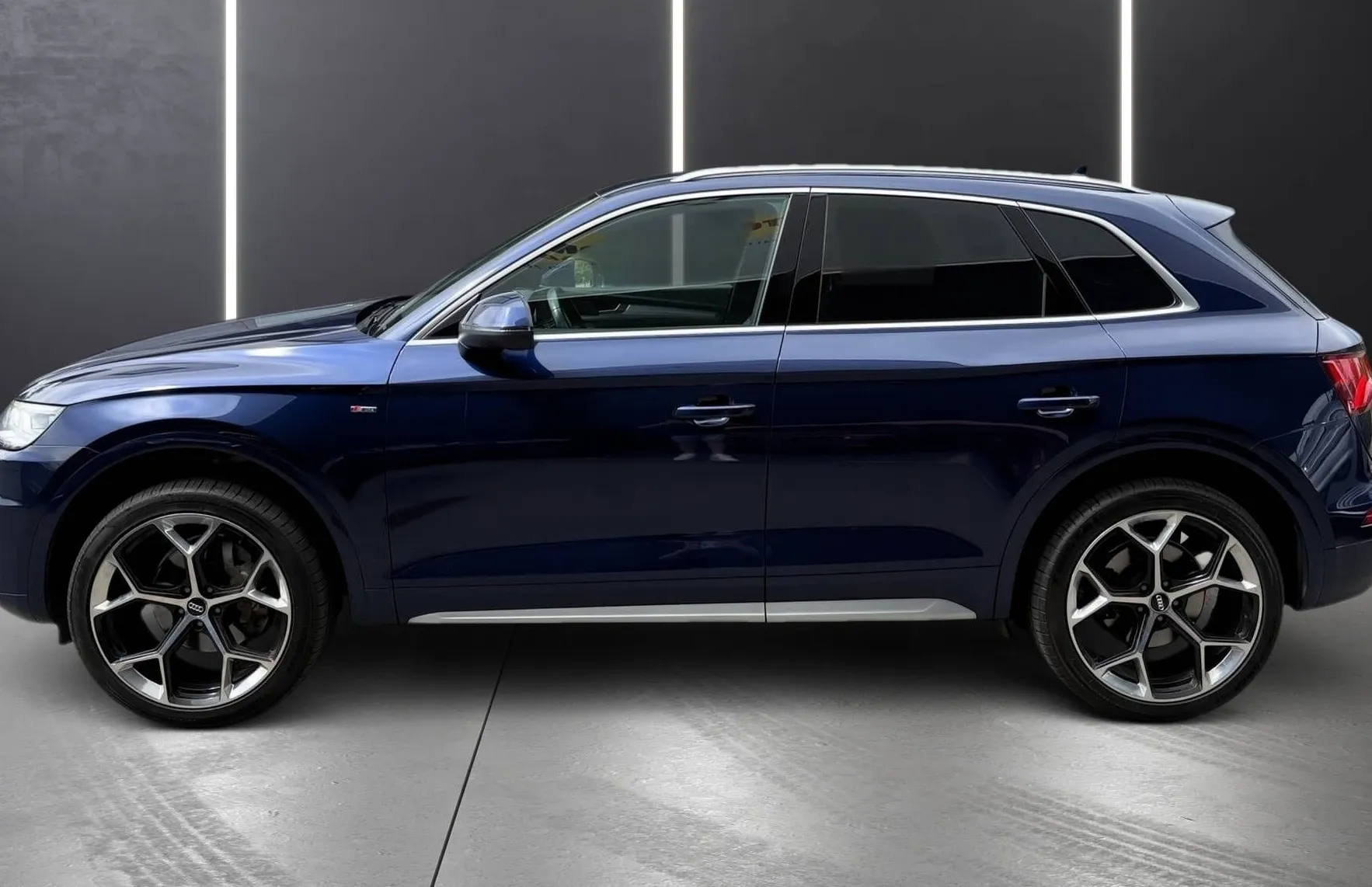 Zunanja slika - Audi Q5 - 40 TDI S LINE 4×4 RADAR VIRTUAL MATRIX NAVI KAME.. - 3
