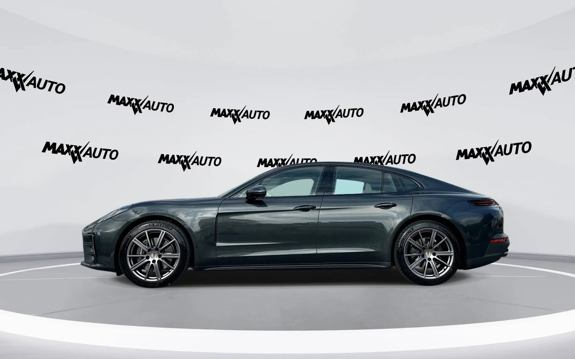 Notranja slika - Porsche Panamera - Porsche  4 nove generacije. mod. let. 2024 - 8
