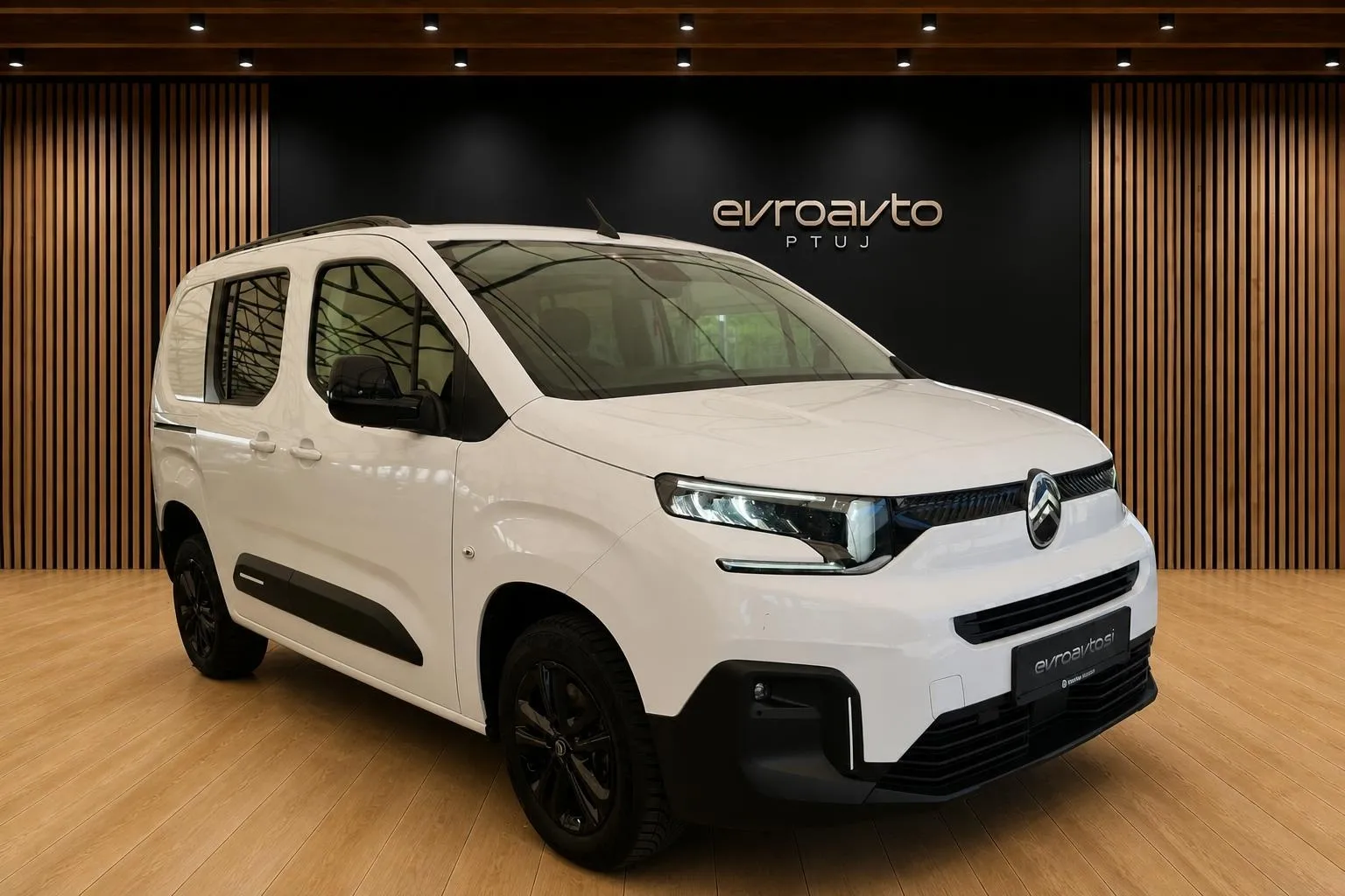 Zunanja slika - Citroën Berlingo - 1.5 BlueHDi 130 Plus SLO•1 Lastnik•TOV.JAMSTVO - 1