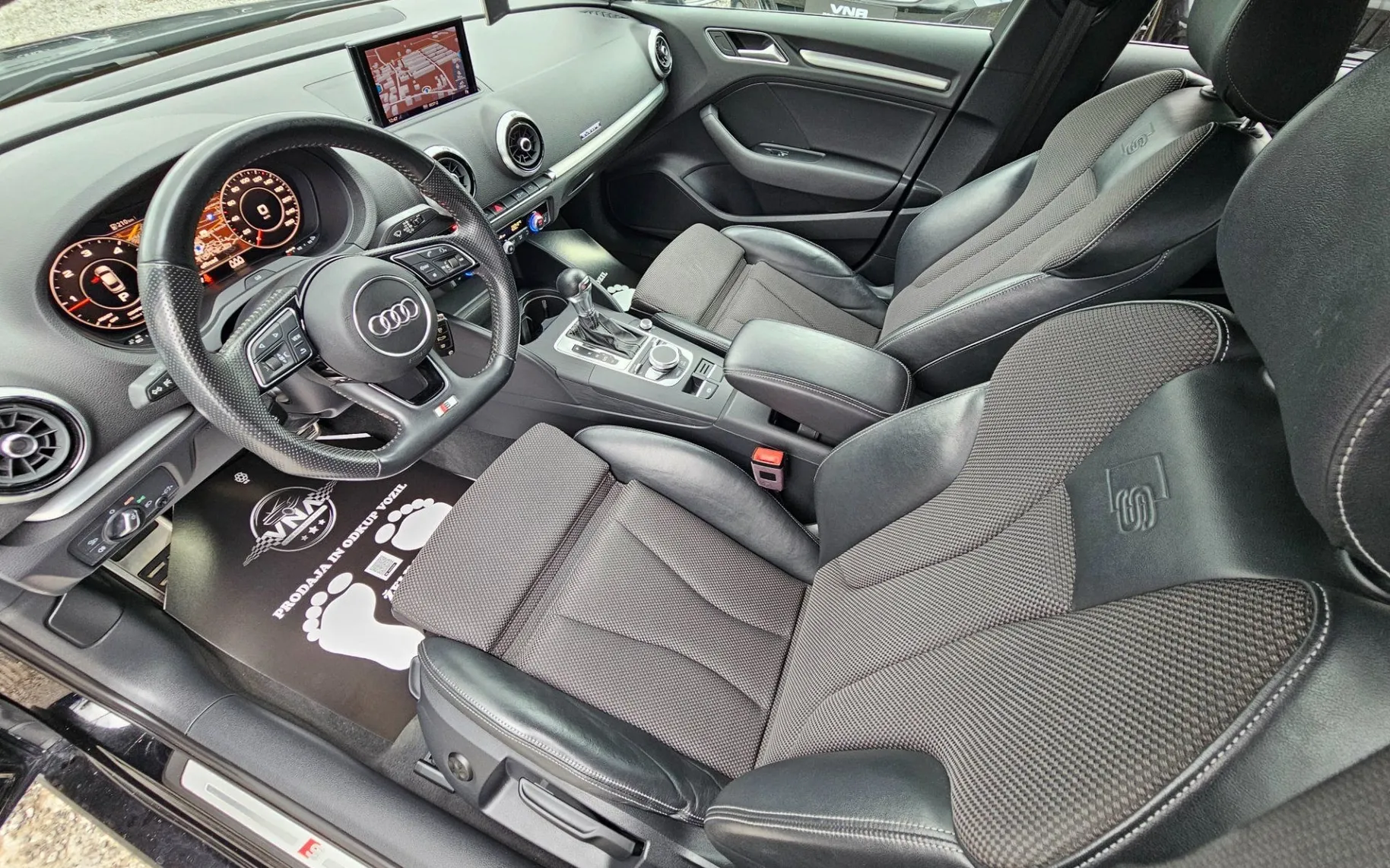 Notranja slika - Audi A3 - Limuzina quattro 2.0 TDI S tronic |S-LINE|MATRIX| - 7