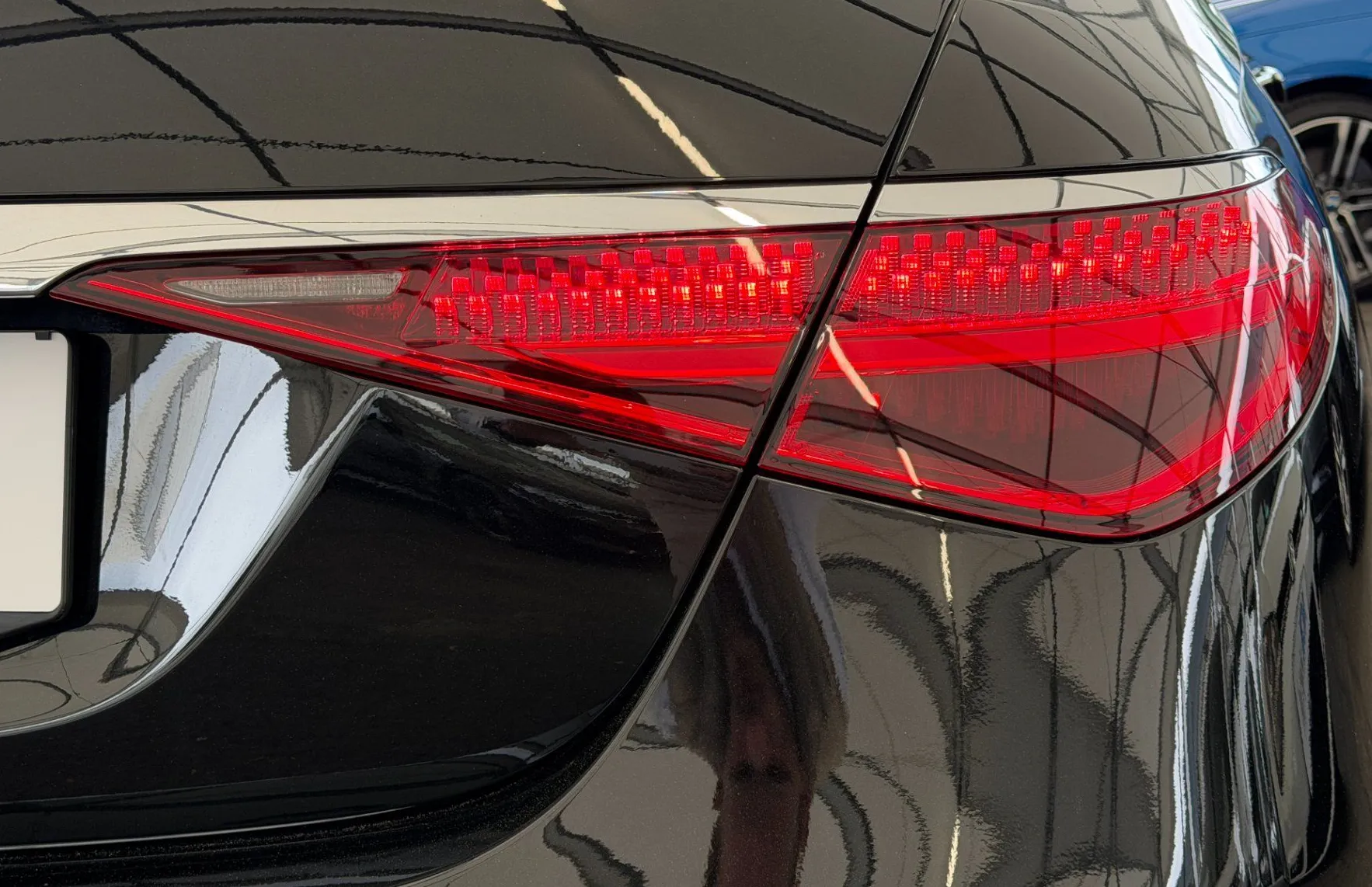 Zunanja slika - Mercedes-Benz S-Razred - S 450 d 4MATIC AMG Line Avt. - 5