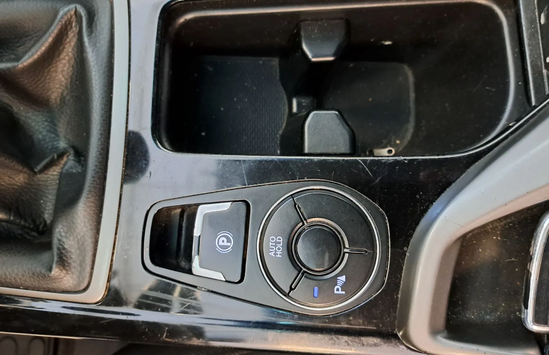 Zunanja slika - Hyundai i40 - 1.7 CRDI 85KW PREMIUM - LED NAVI HITRI KREDIT - - 11