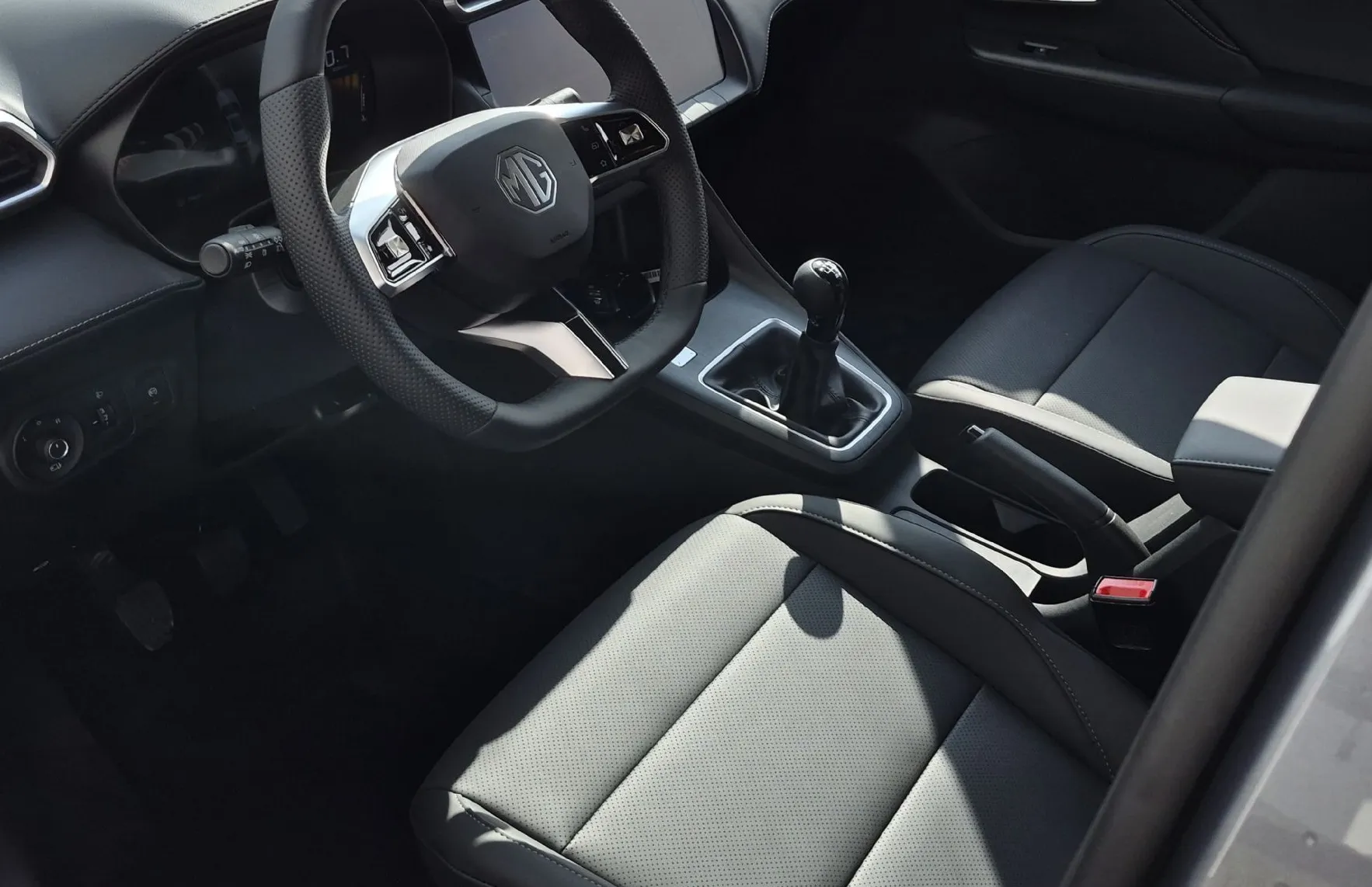 Zunanja slika - MG MG ZS - ZS 1.5 Comfort - 8