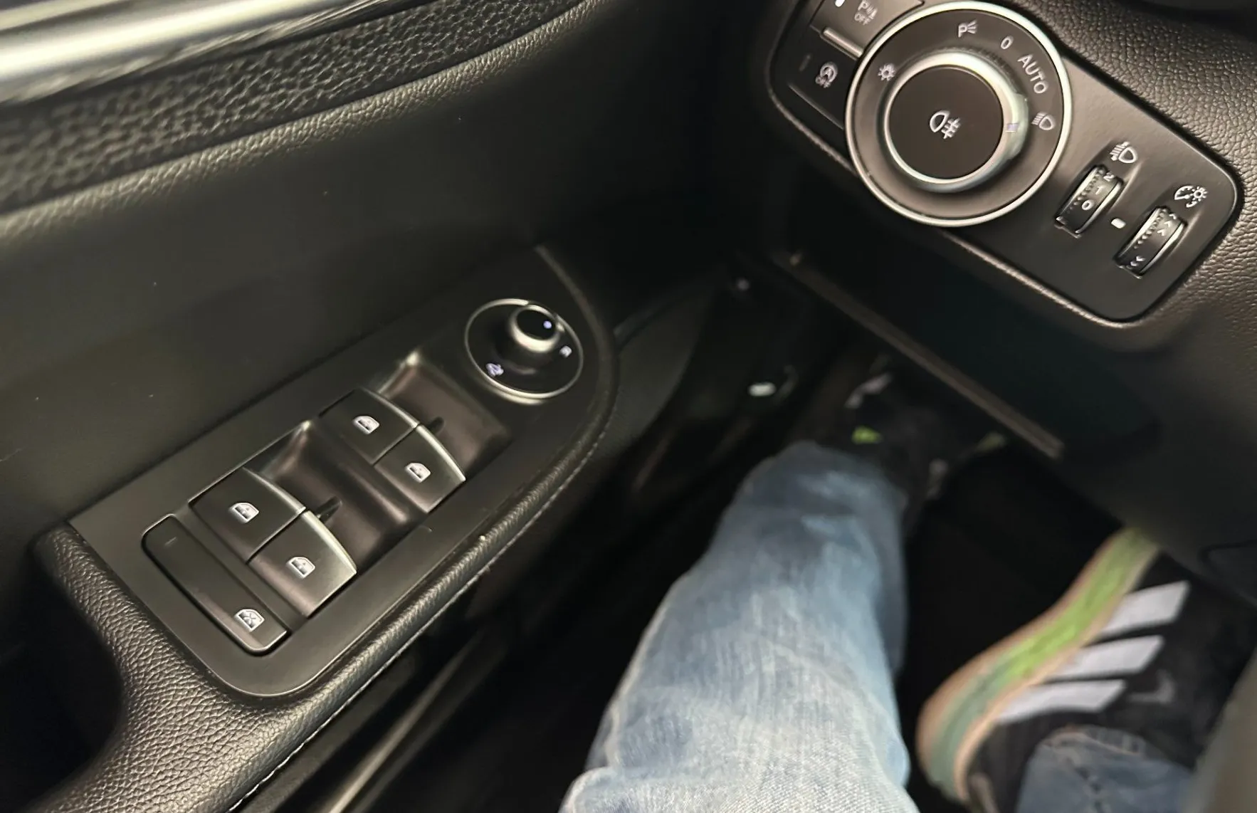 Zunanja slika - Alfa Romeo Giulia - 2.2 Multijet 190 Avt.NEMŠKA.KAMERA.USNJE.140 KW - 18