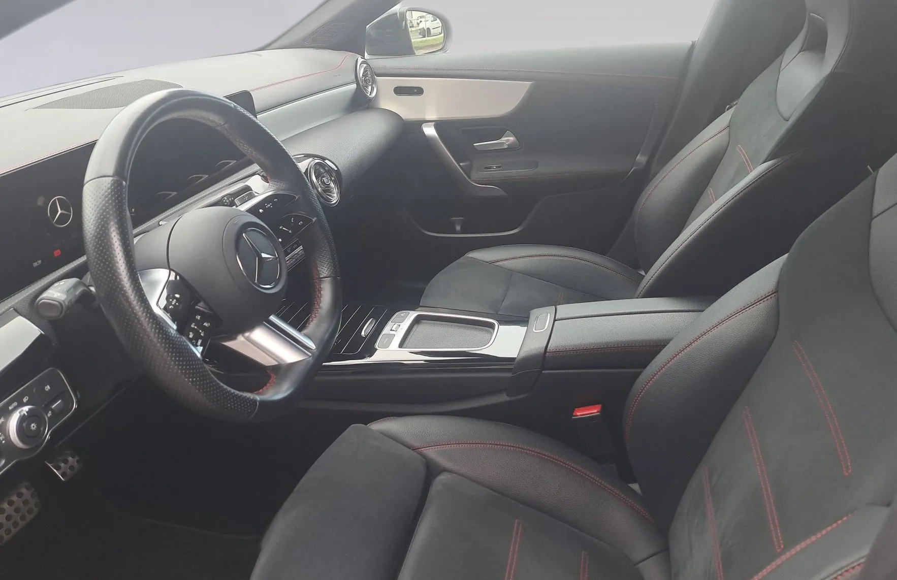 Zunanja slika - Mercedes-Benz CLA-Razred - 200 AUT. AMG Line - 7