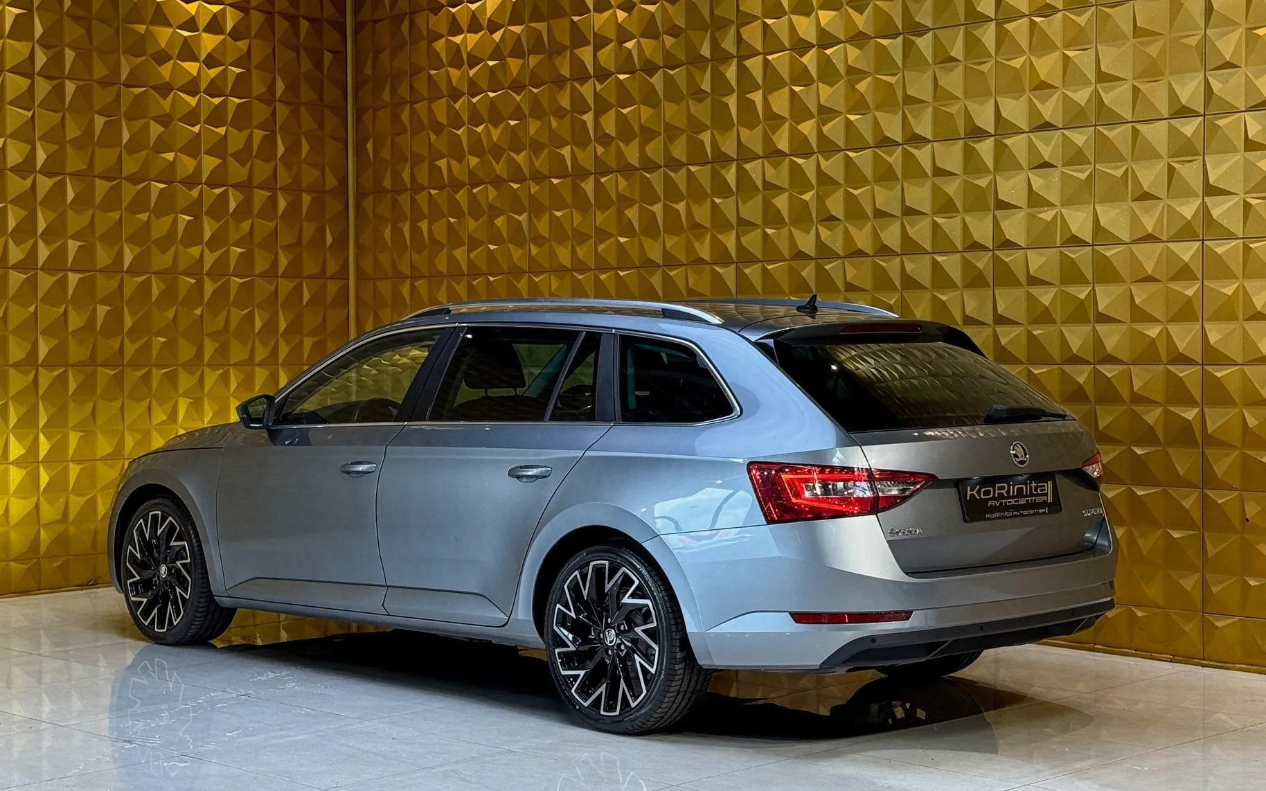 Zunanja slika - Škoda Superb - Combi 2.0 TDI Style DSG - 2