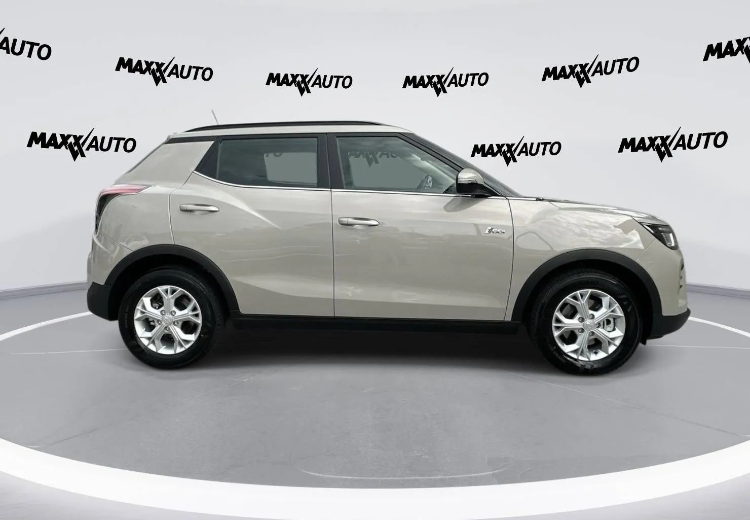 Zunanja slika - KG Mobility Tivoli - 1.5 T-GDi Fresh 2WD MT... - 4