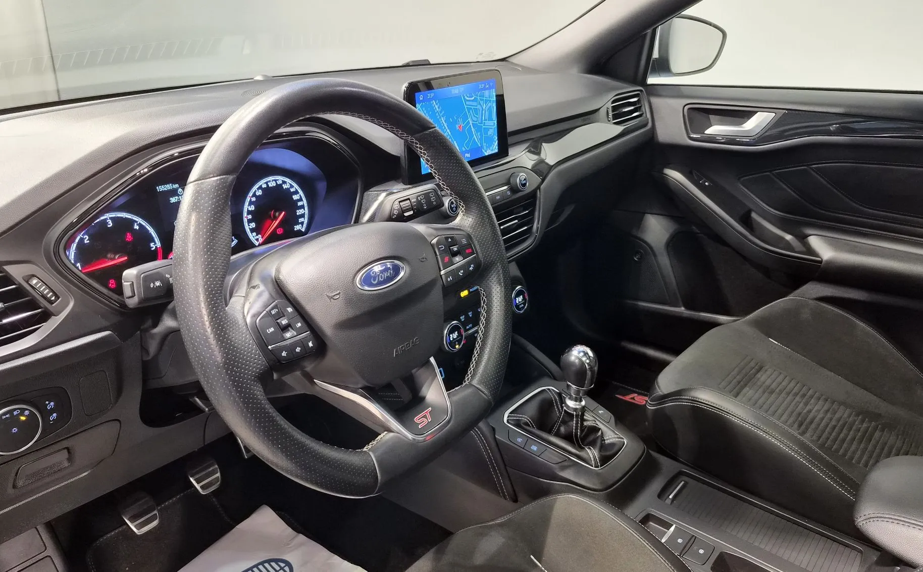 Zunanja slika - Ford Focus - 2.0TDCi ST NAVI PANO RECARO KAM LED - 6
