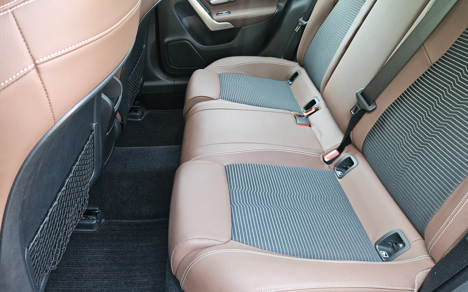 Notranja slika - Mercedes-Benz CLA-Razred - CLA 180 - 11