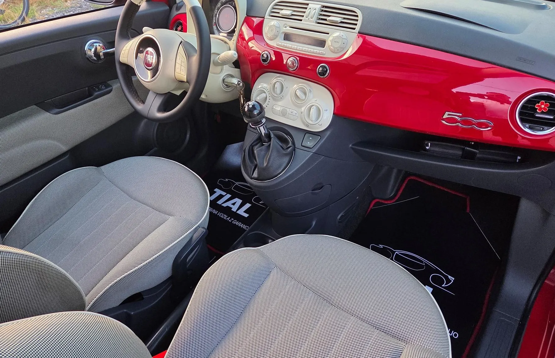 Zunanja slika - Fiat 500 - 1.2-klima-panorama-alu-samo145.000km-servisiran - 9