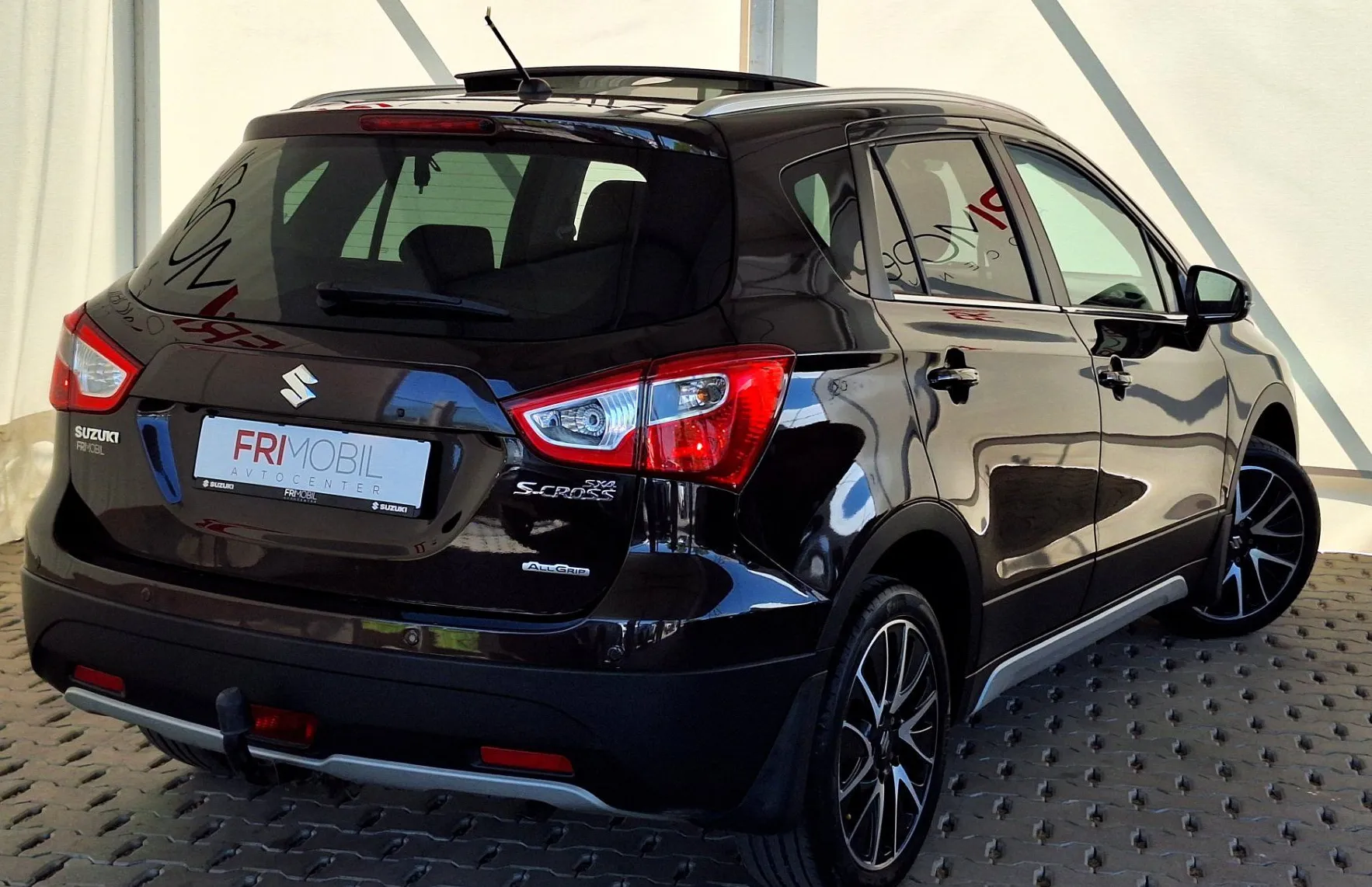 Zunanja slika - Suzuki SX4 S-Cross - AllGrip 1.6 VVT Elegance Top•VL.KLJUKA - 3