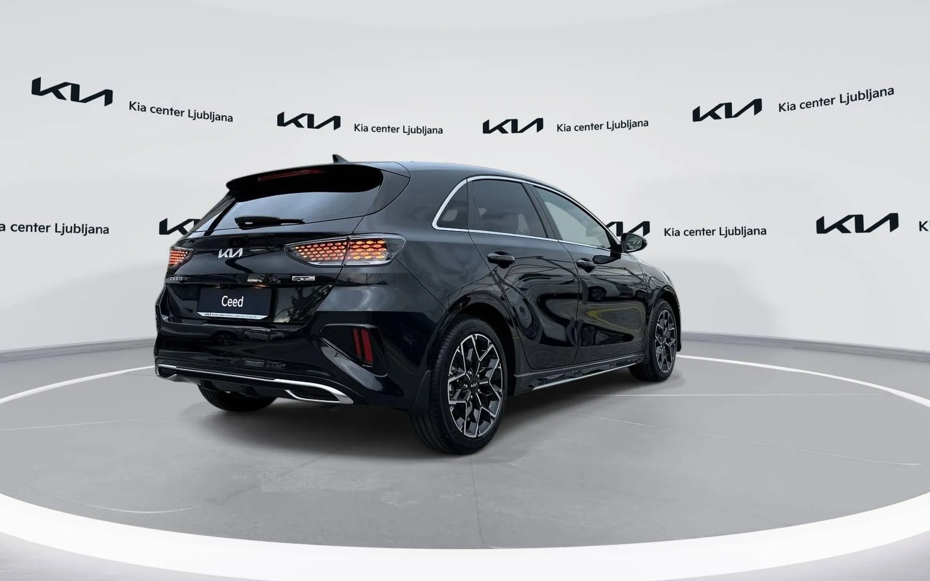 Zunanja slika - KIA Ceed - 1.5 T-GDI GT-line ISG DCT - 5