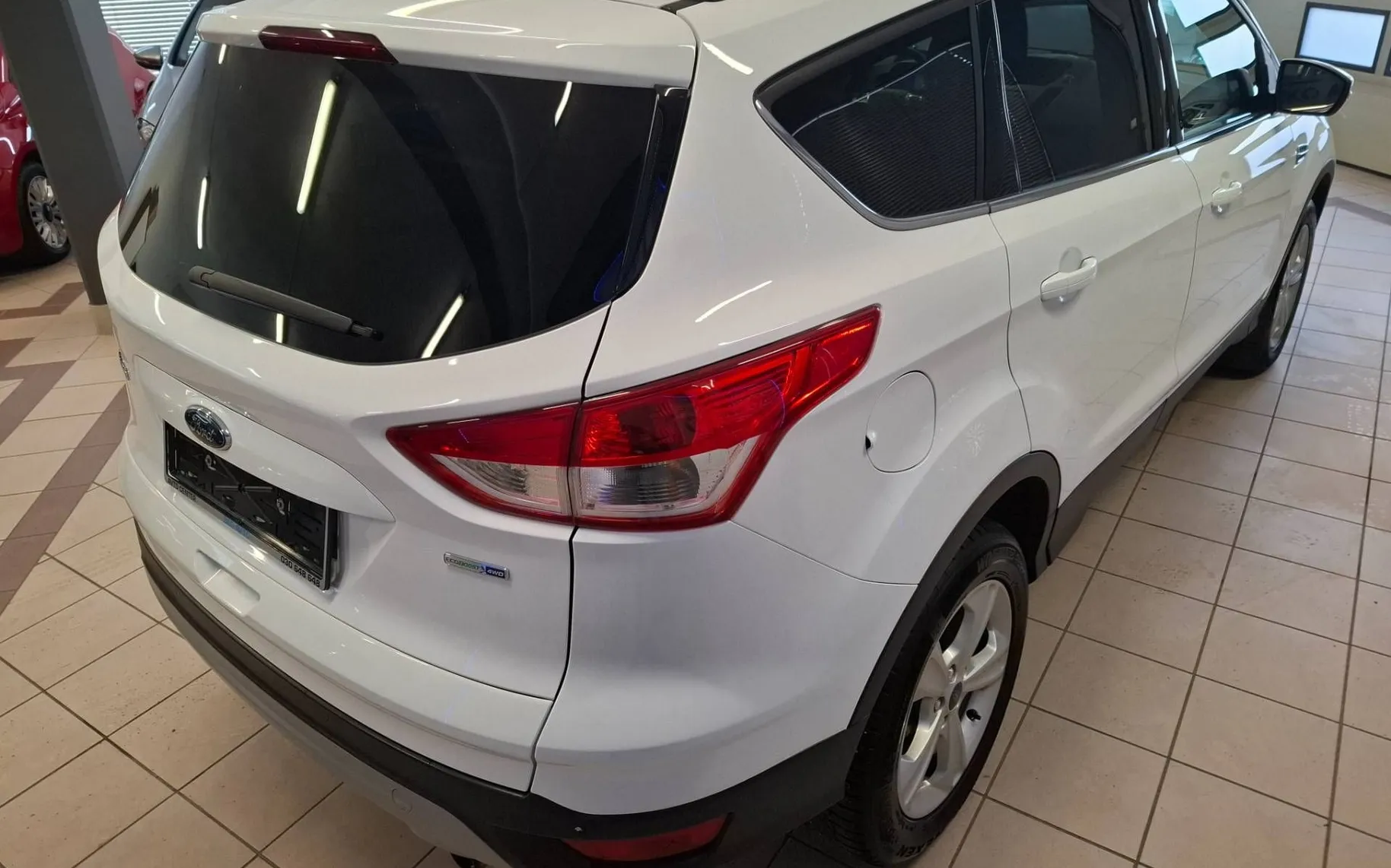Zunanja slika - Ford Kuga - 1.6 SCTI 4x4 AVT.-TEMP-PDC-GRETJE SEDEŽEV-KOT NO - 4