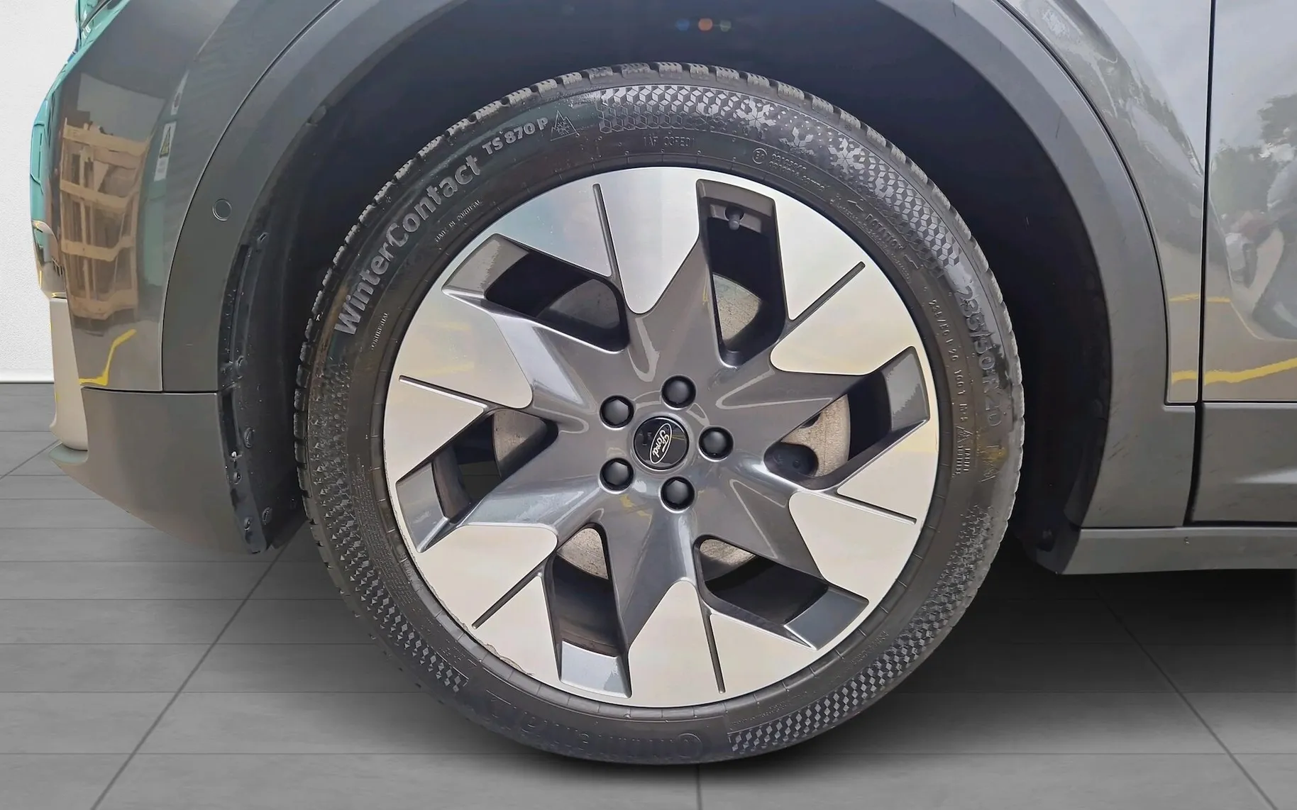 Zunanja slika - Ford Explorer - PREMIUM AWD 340KM PODALJŠAN DOSEG-SLO-USNJE-360o - 13